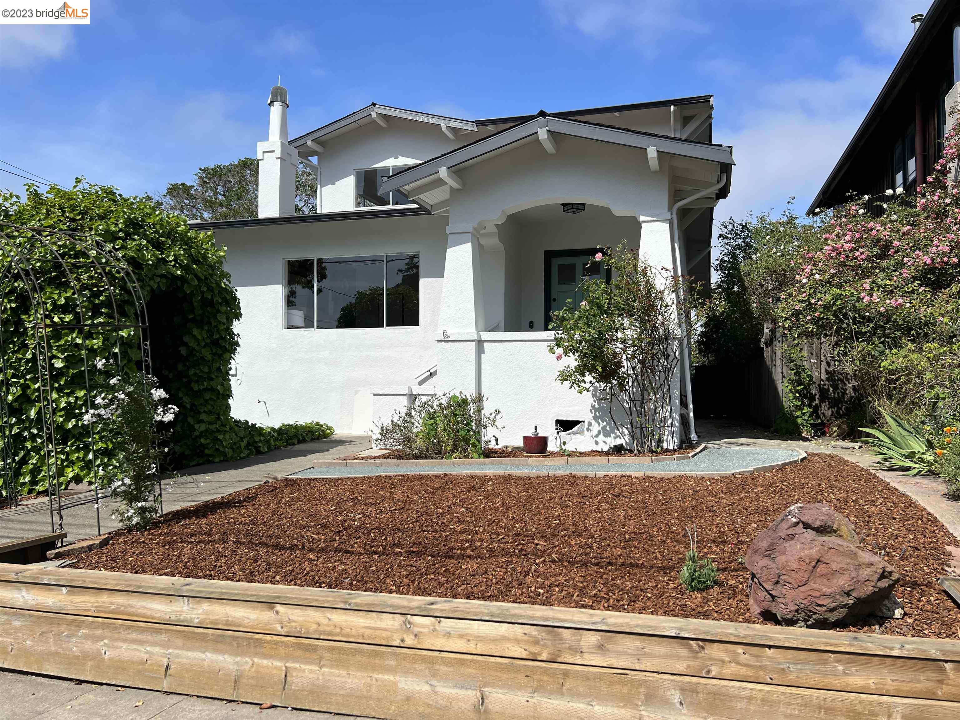 774 Neilson Street