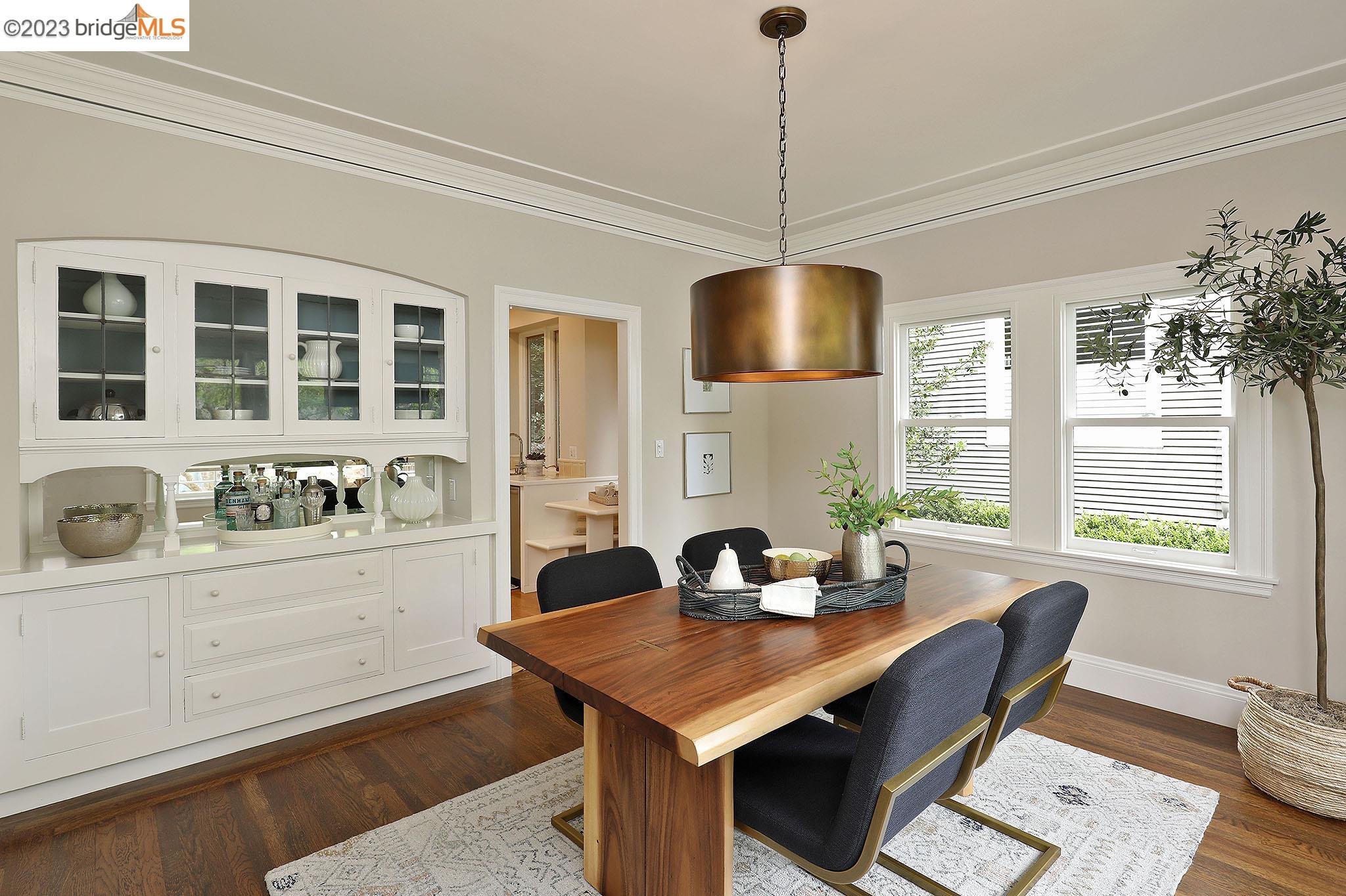 208 Highland Ave