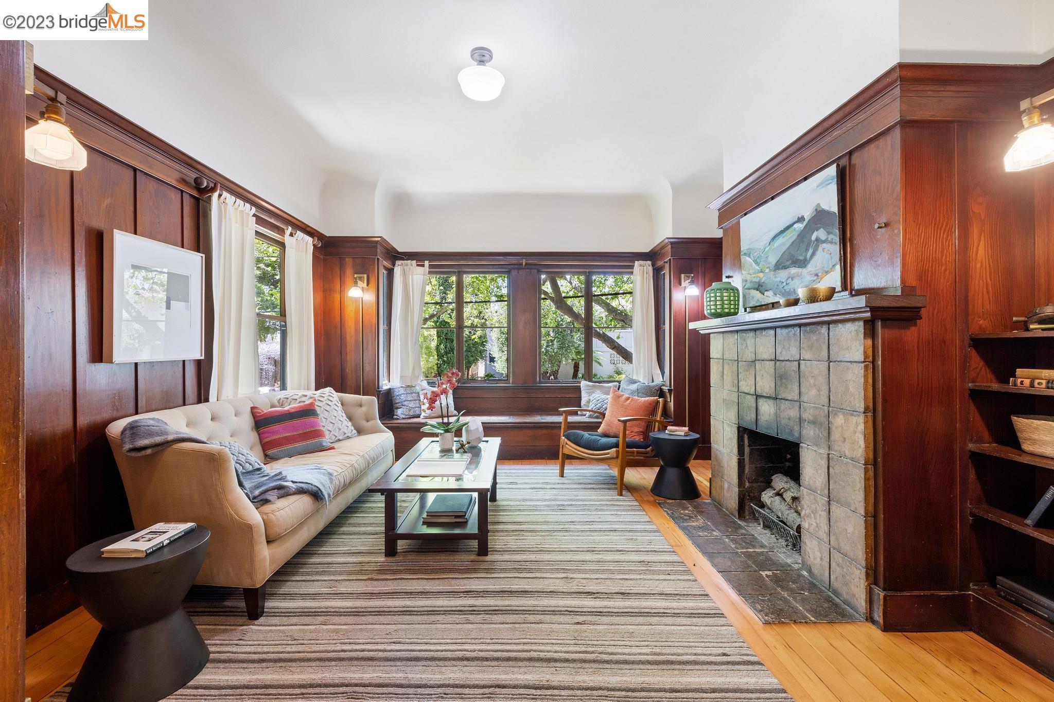2827 Piedmont Ave