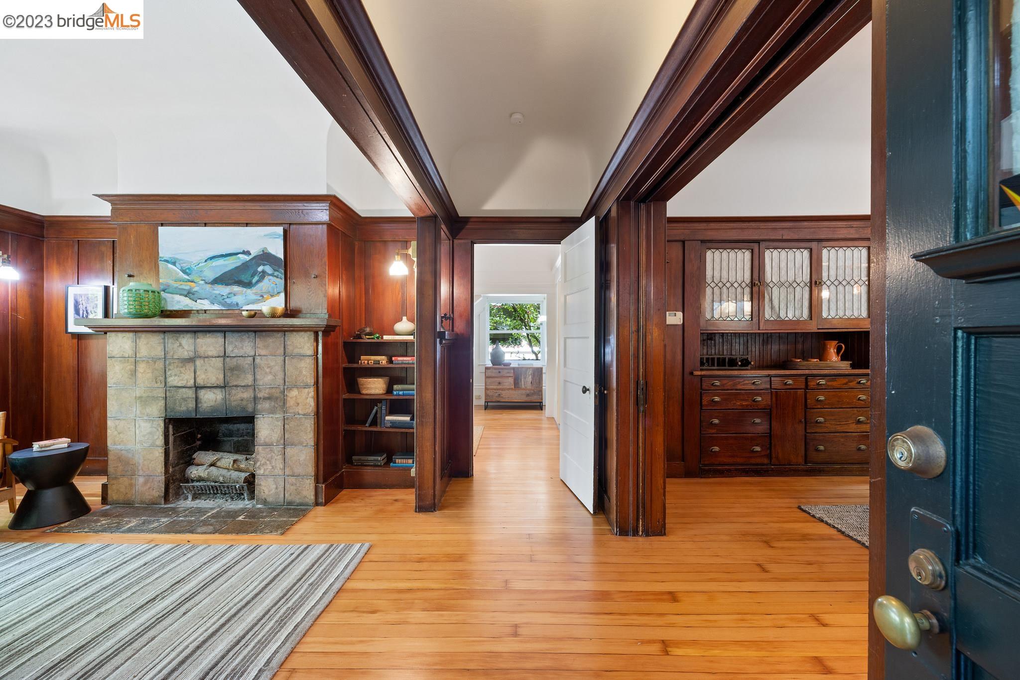 2827 Piedmont Ave
