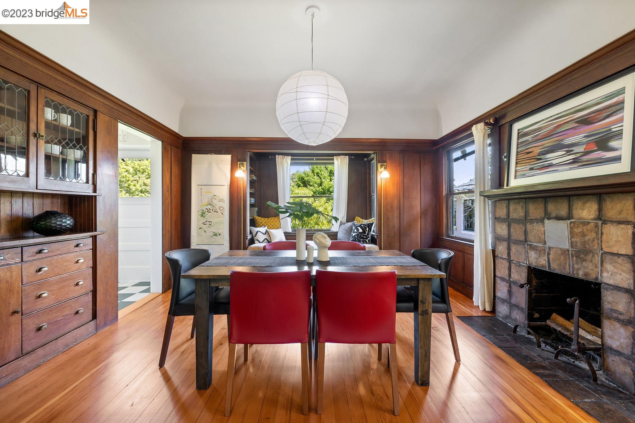 2827 Piedmont Ave