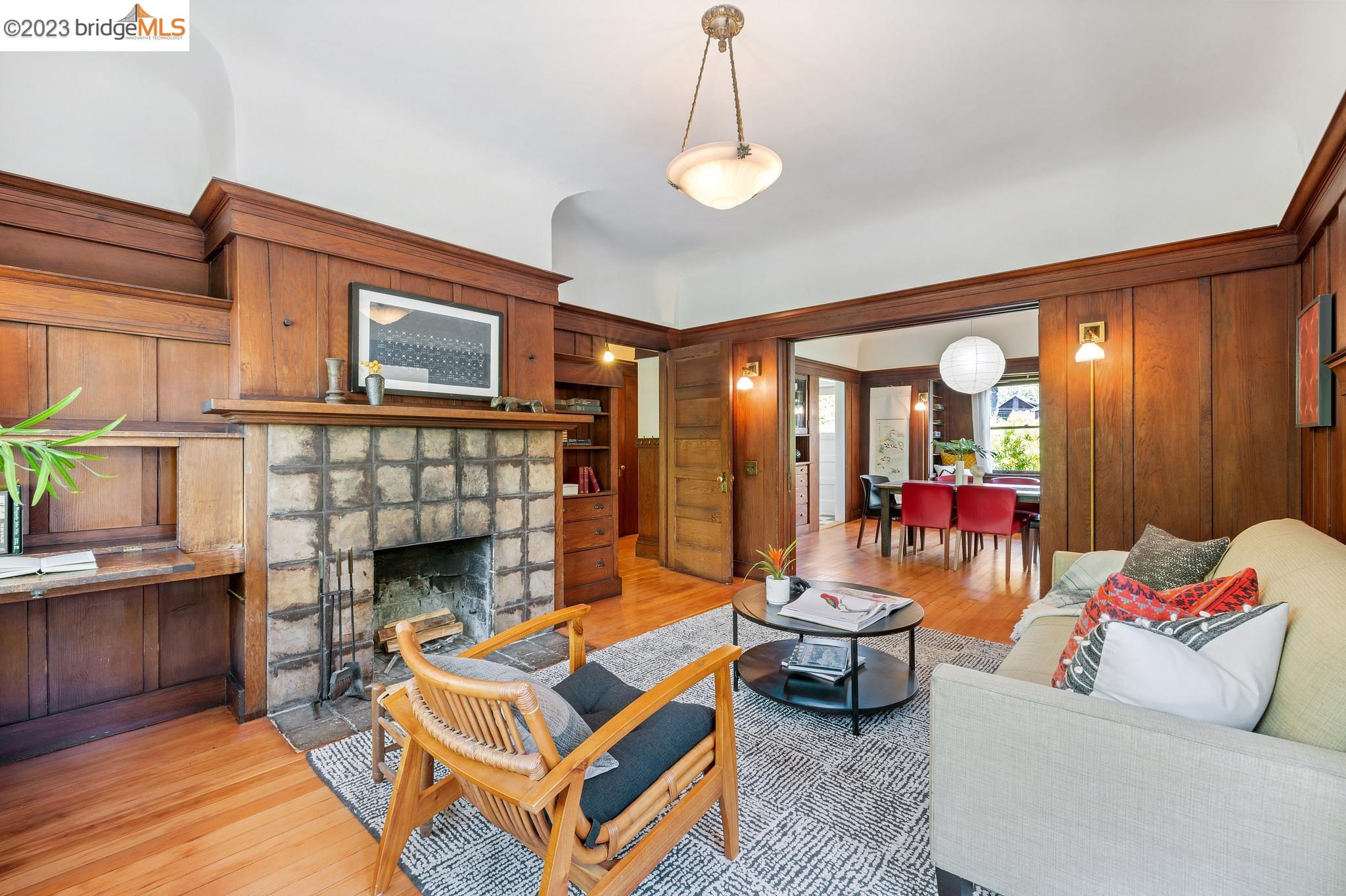 2827 Piedmont Ave