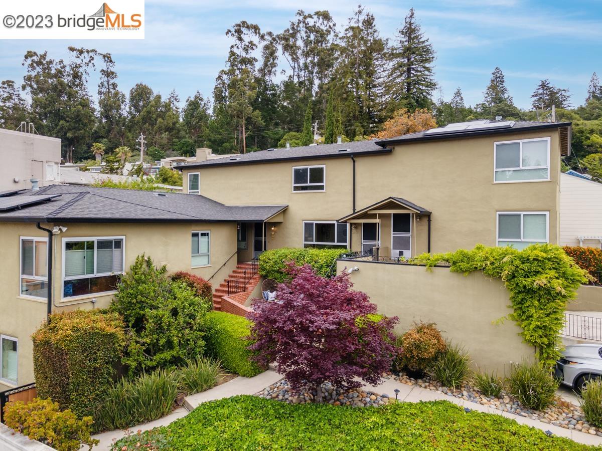 6261 Merced Ave