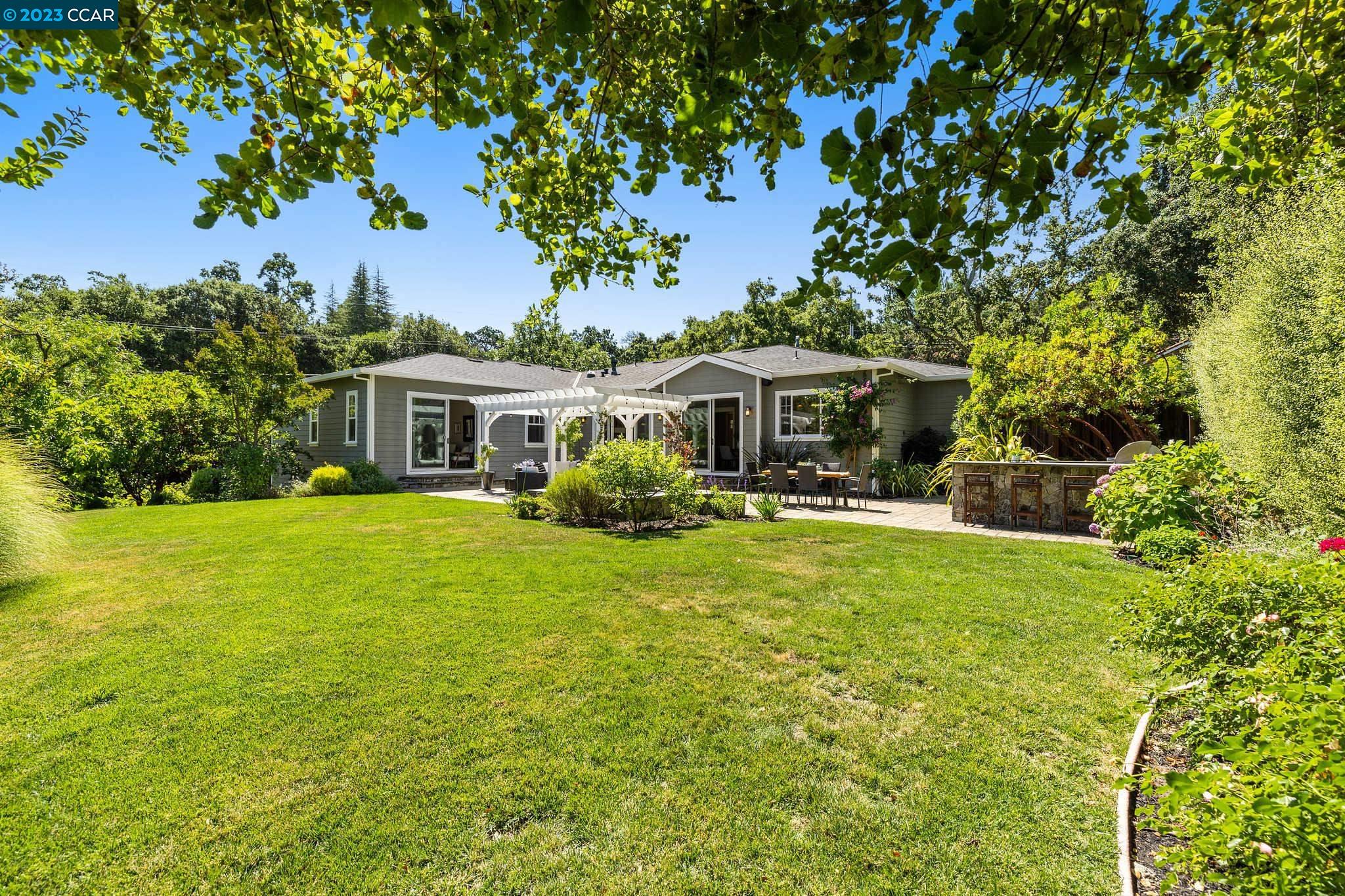 3402 Shangri La Rd