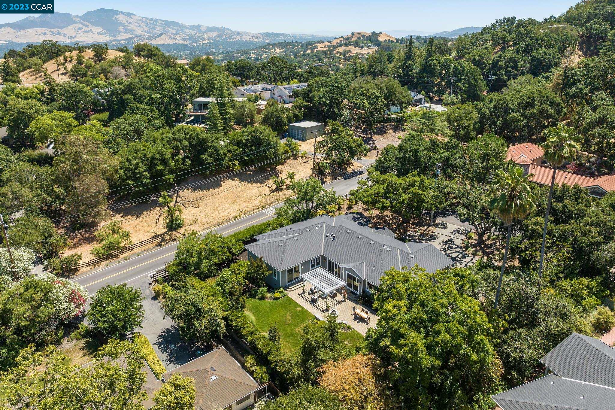3402 Shangri La Rd