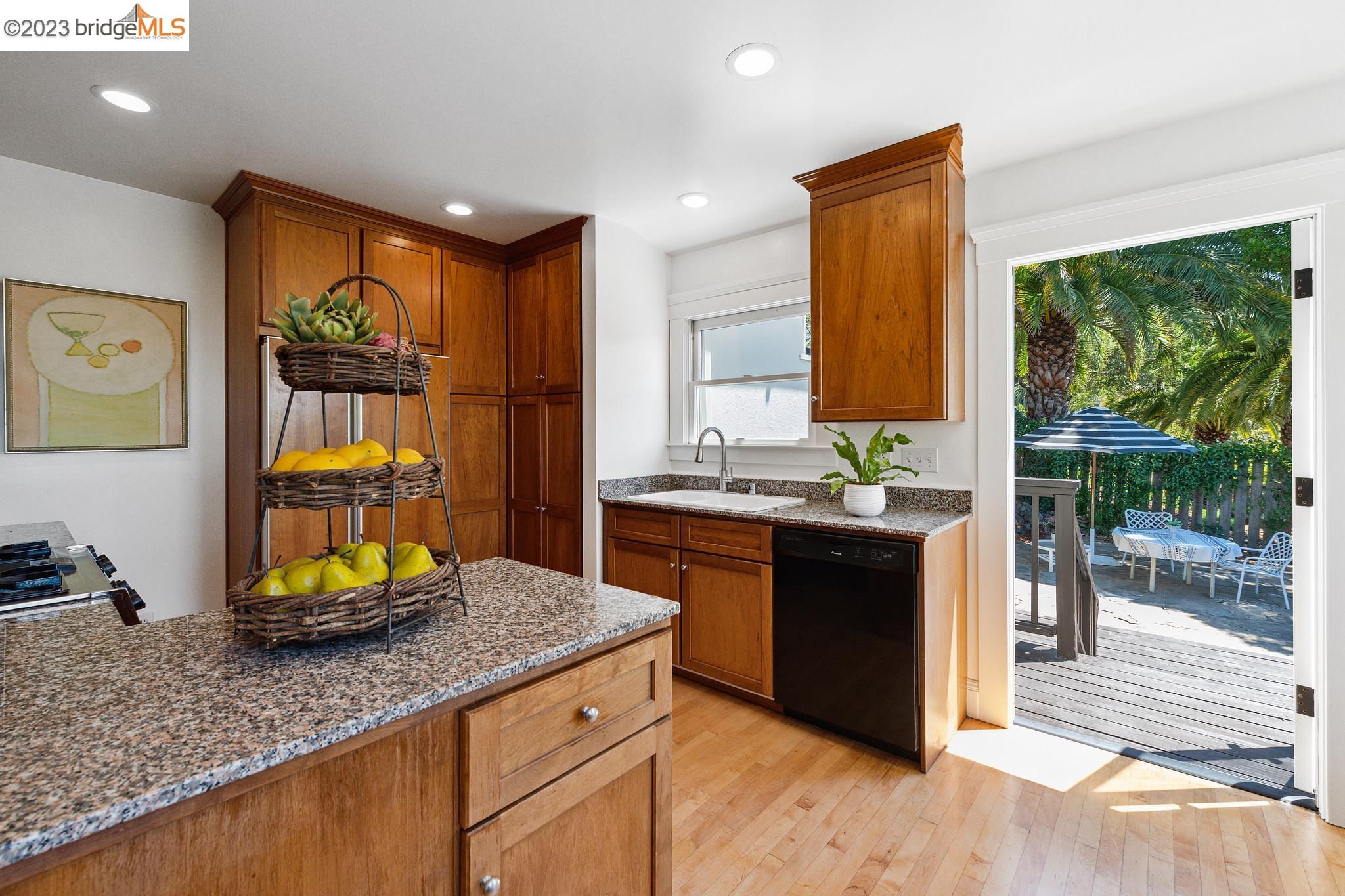 6115 N. Rockridge Blvd.