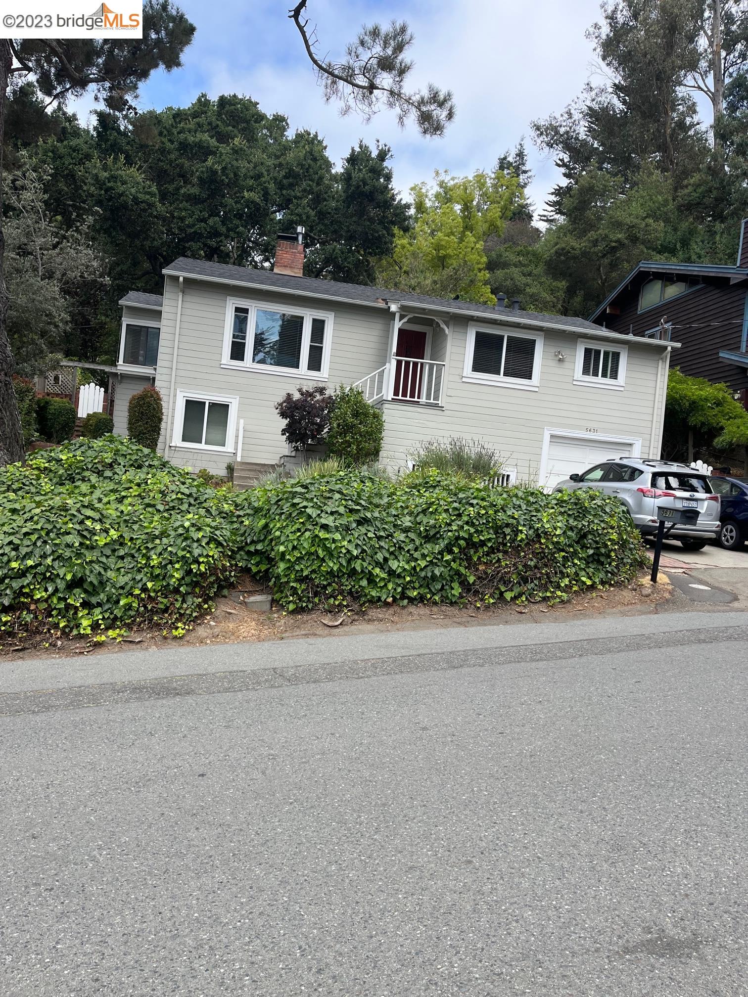 5631 Florence Ter