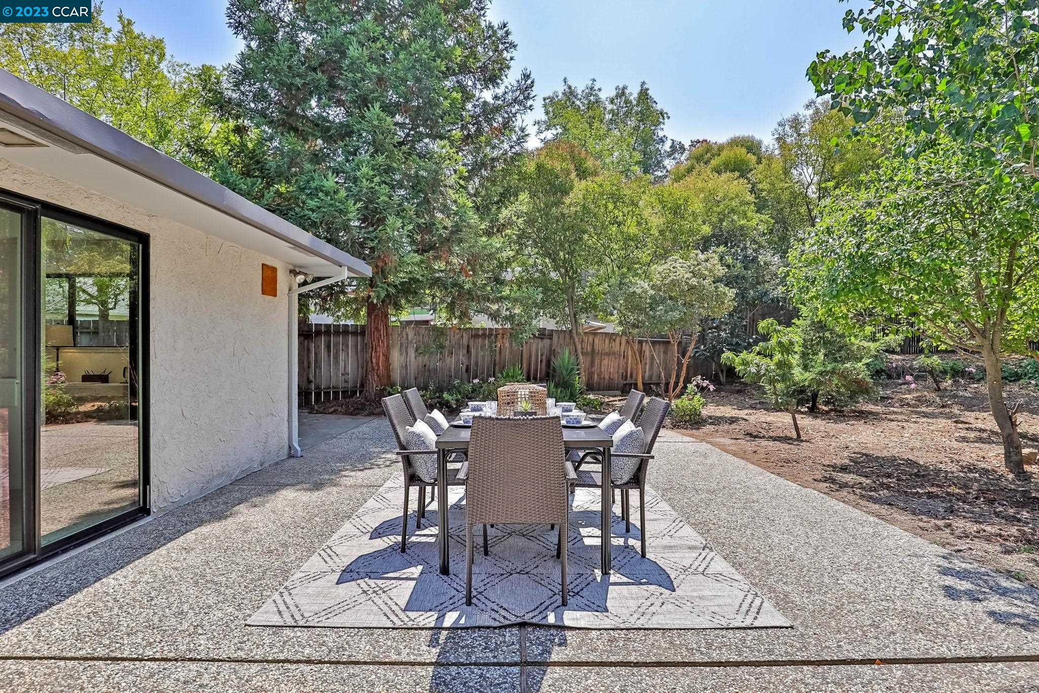 442 Minton Ct
