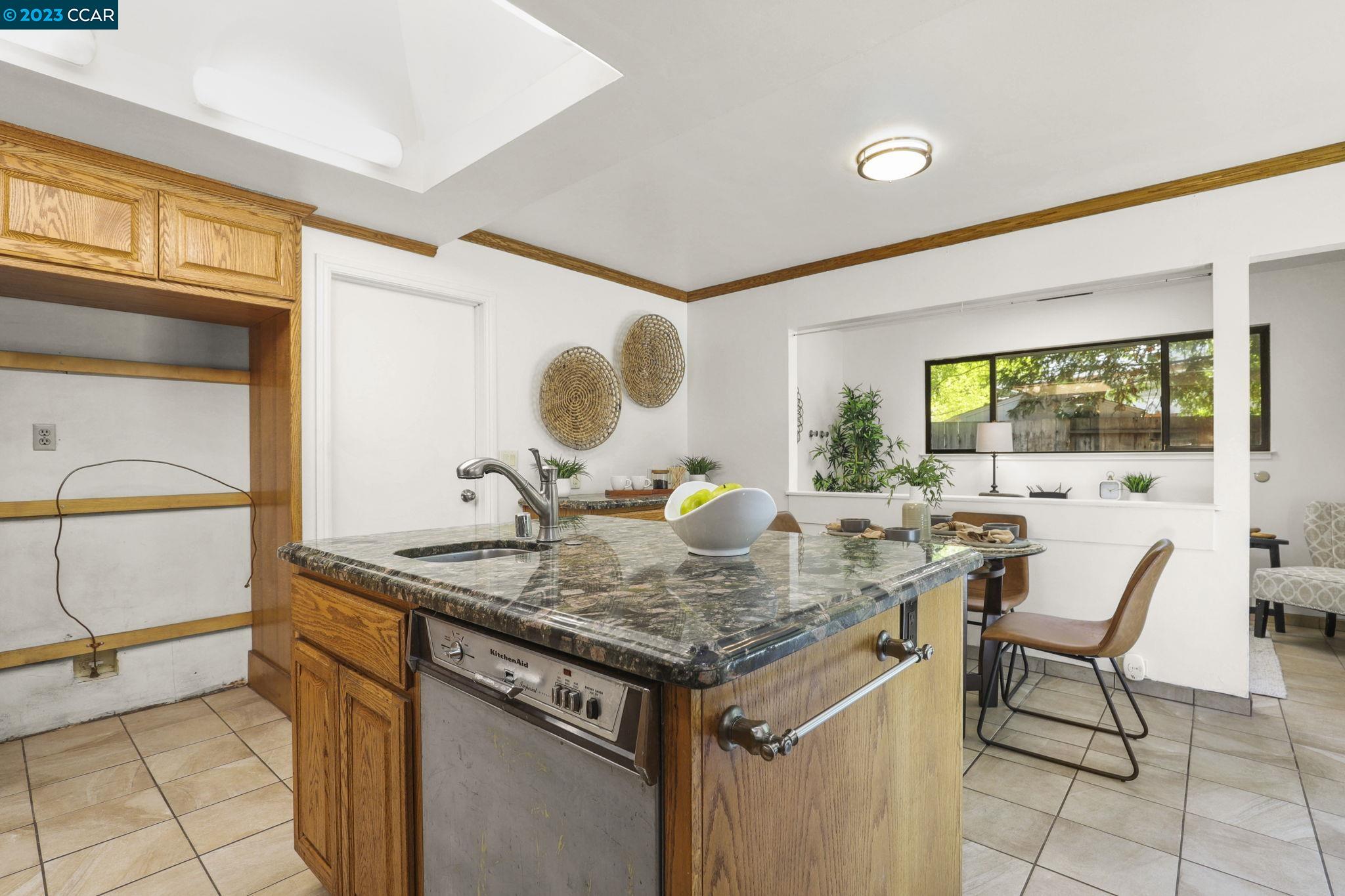 442 Minton Ct
