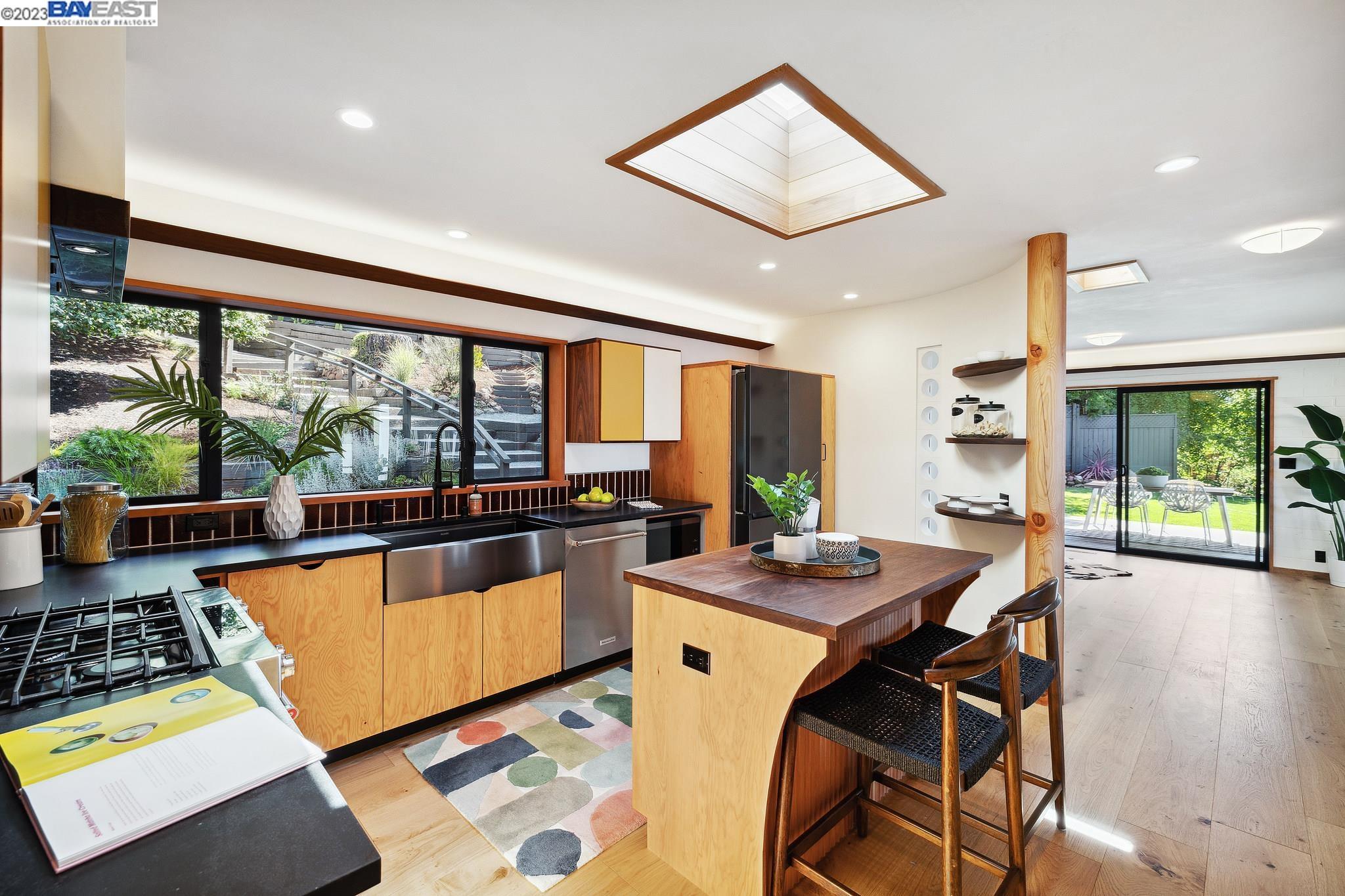 2309 THACKERAY DRIVE