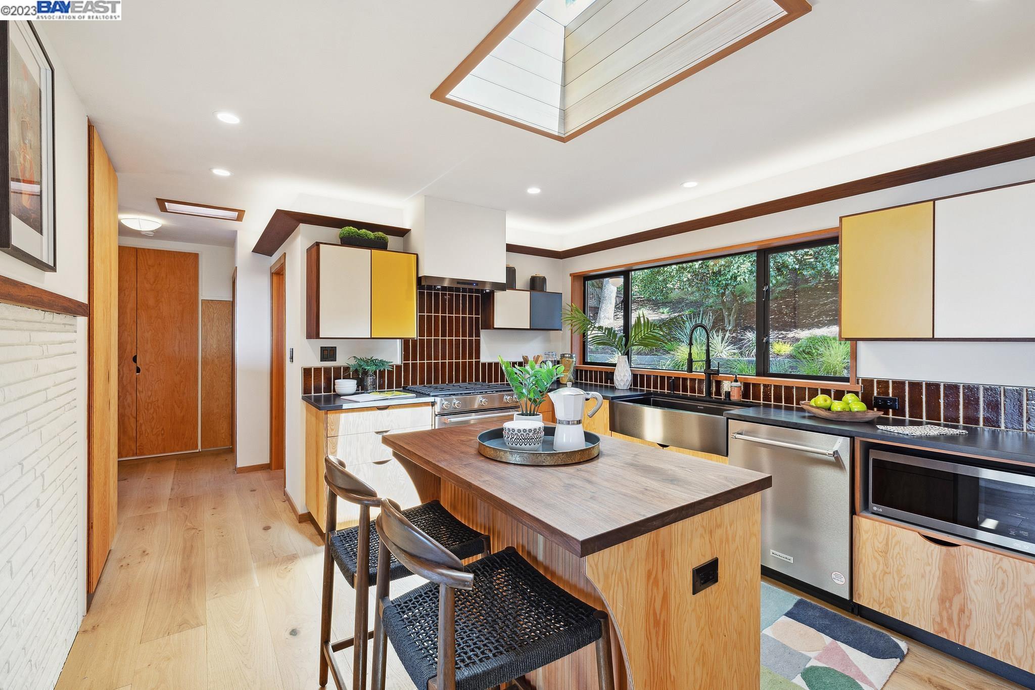 2309 THACKERAY DRIVE