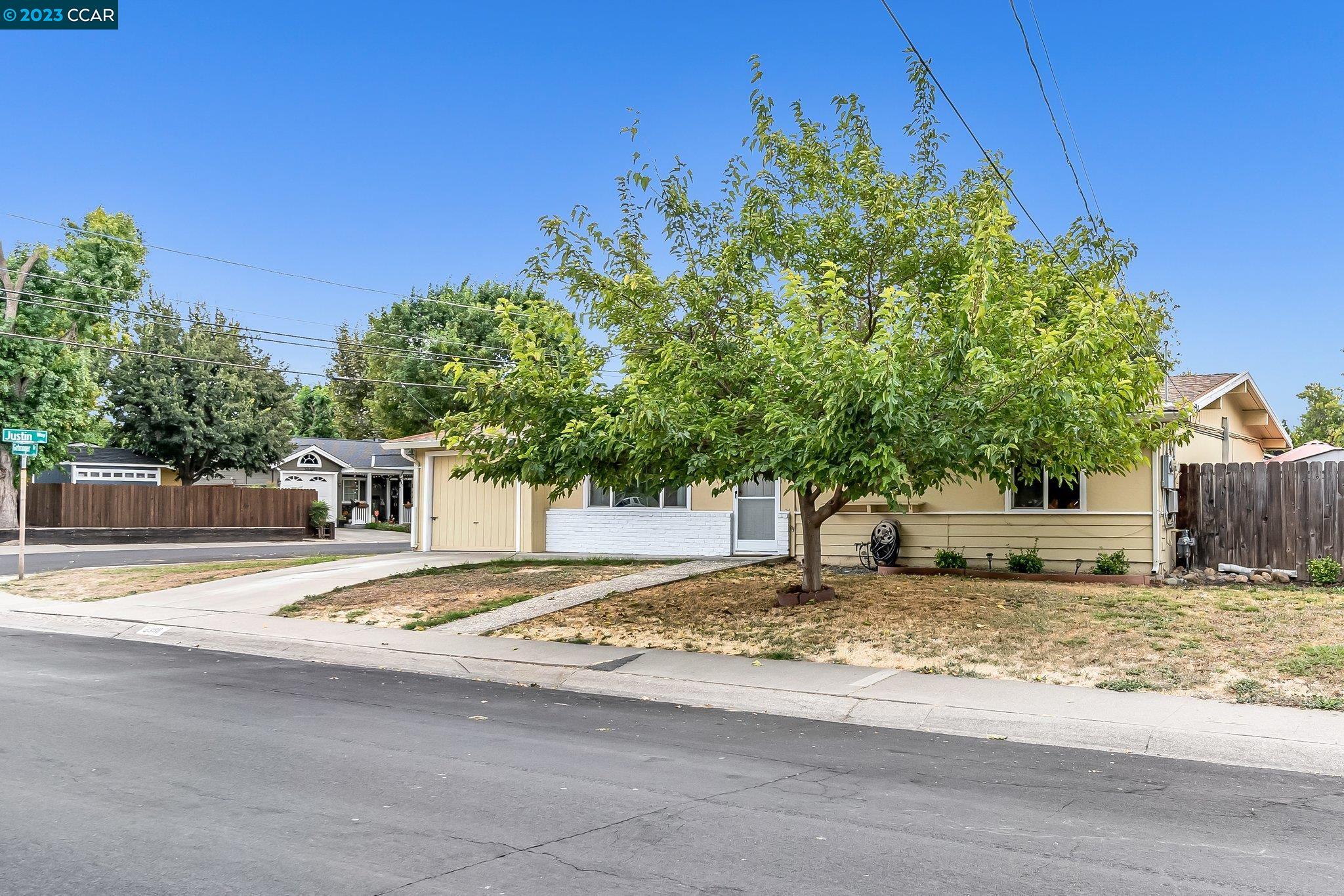 2398 Gehringer Dr