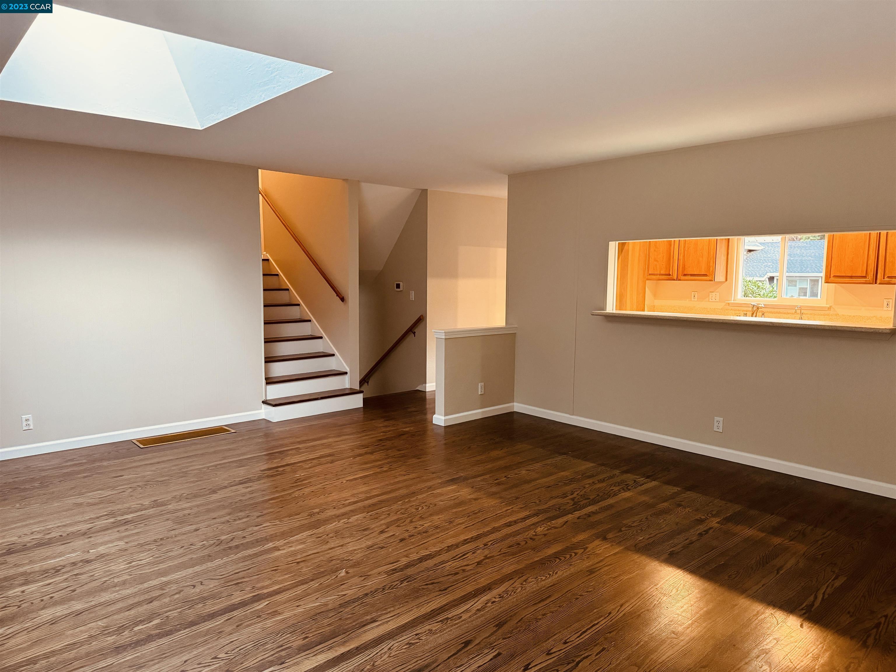 828 Hamilton Dr