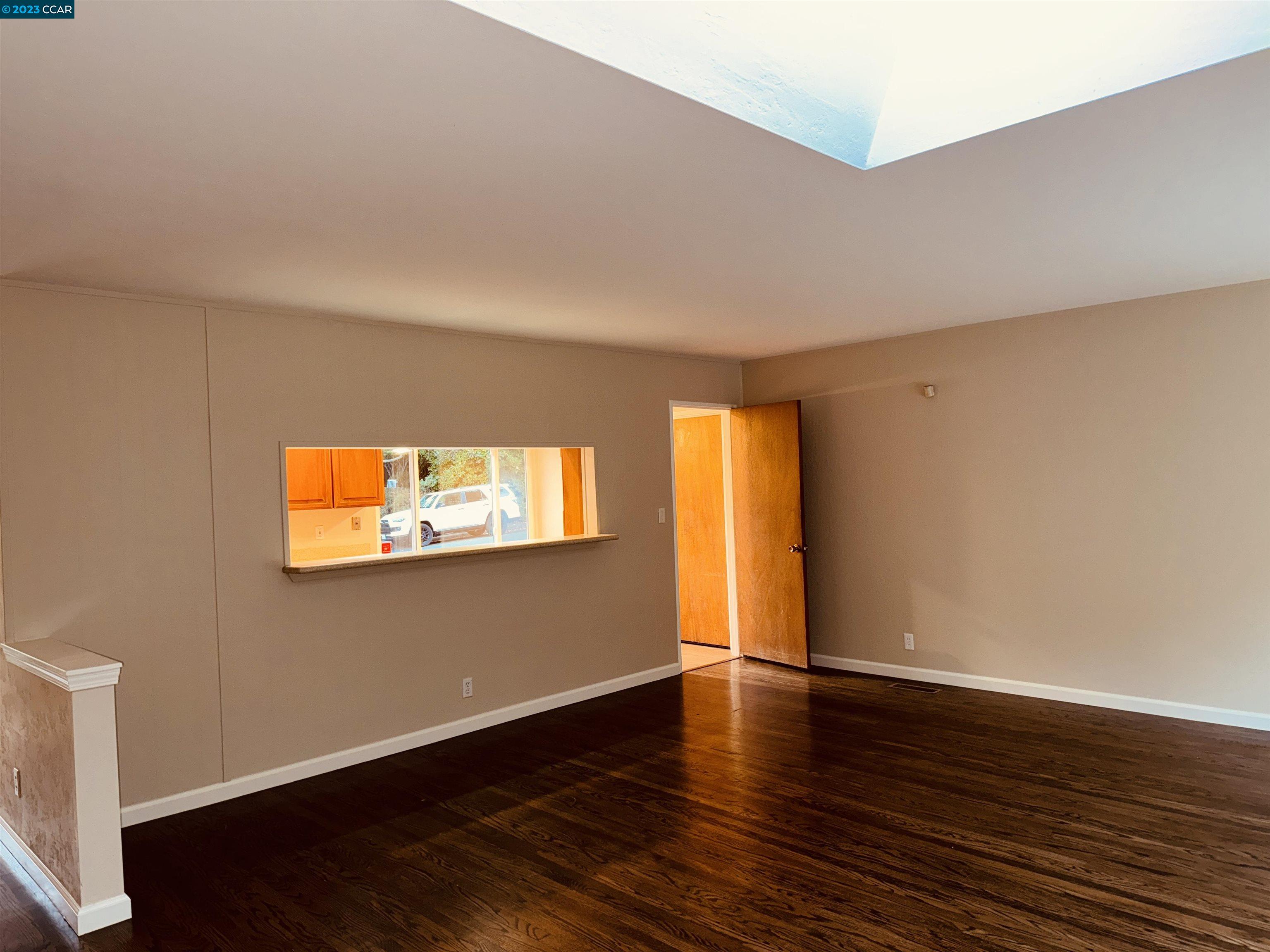 828 Hamilton Dr