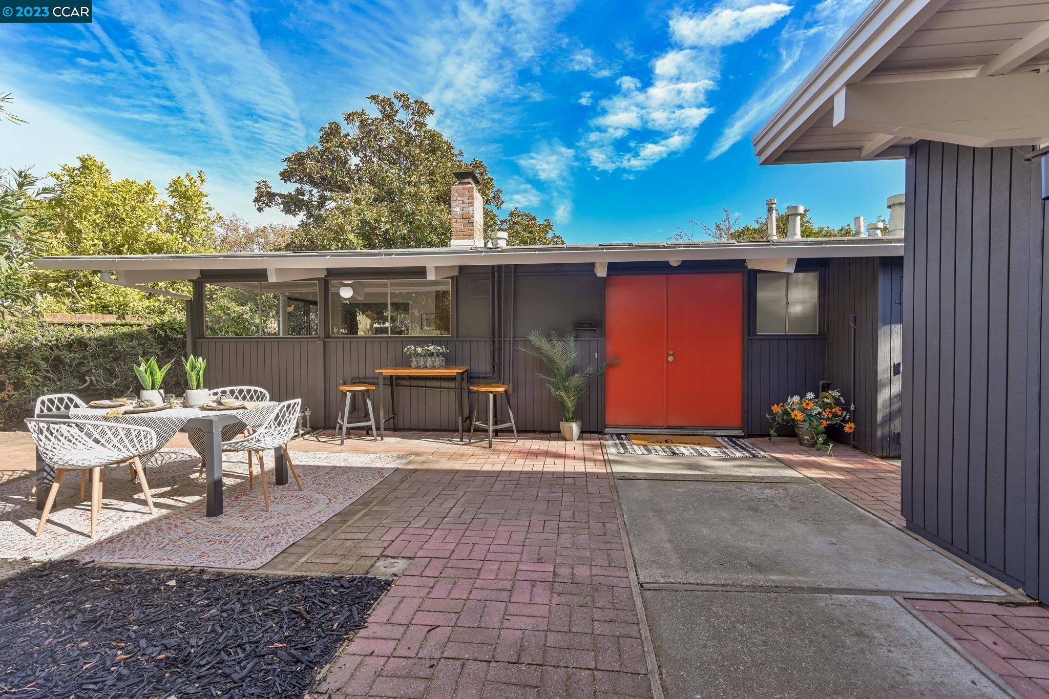 1412 Whitewood Pl