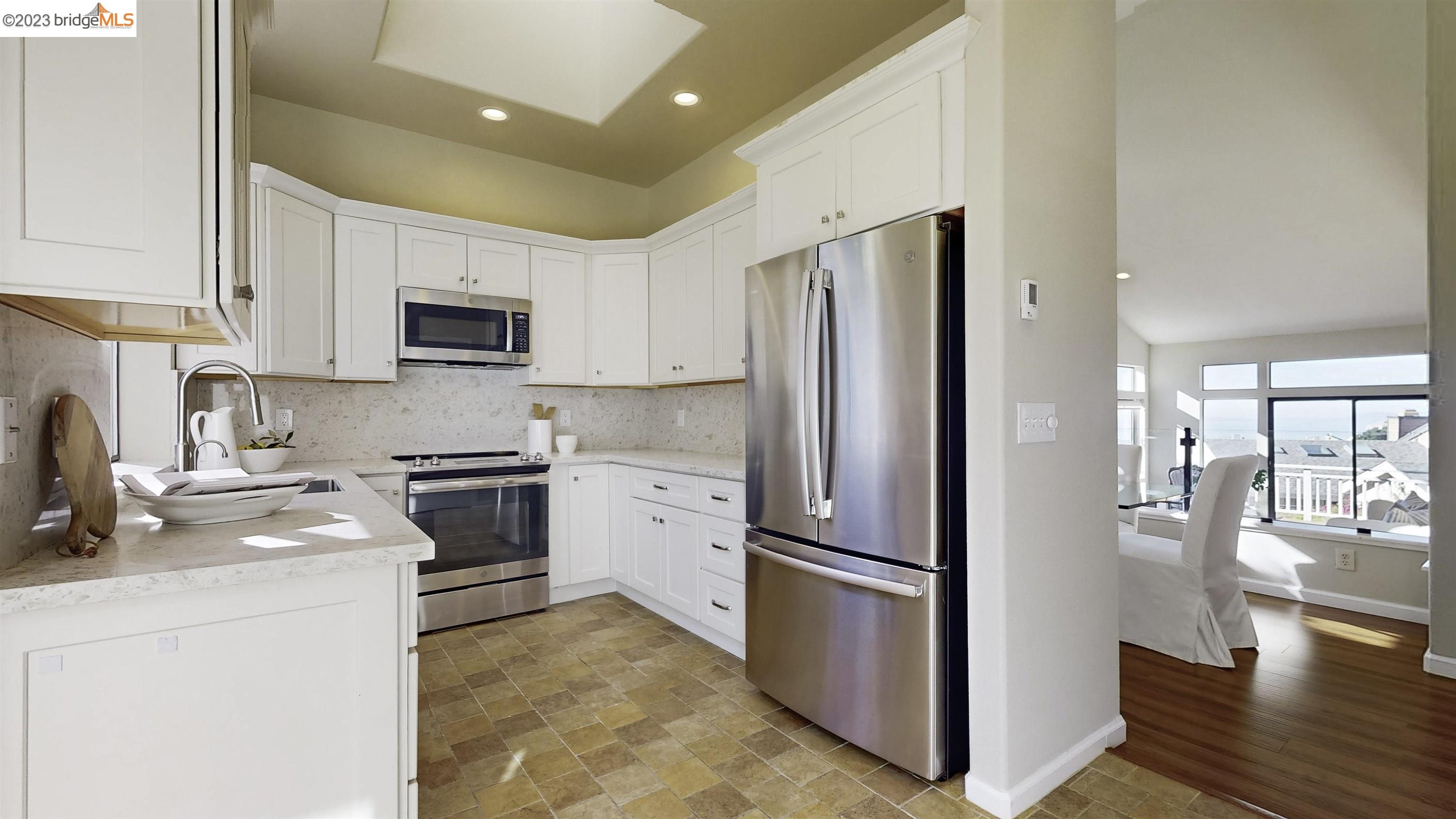 1877 Grand View Drive