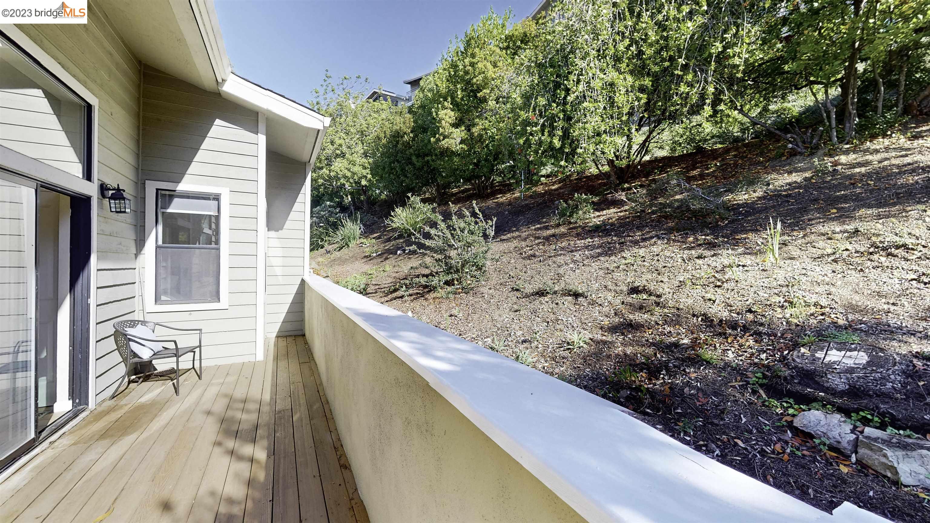 1877 Grand View Drive