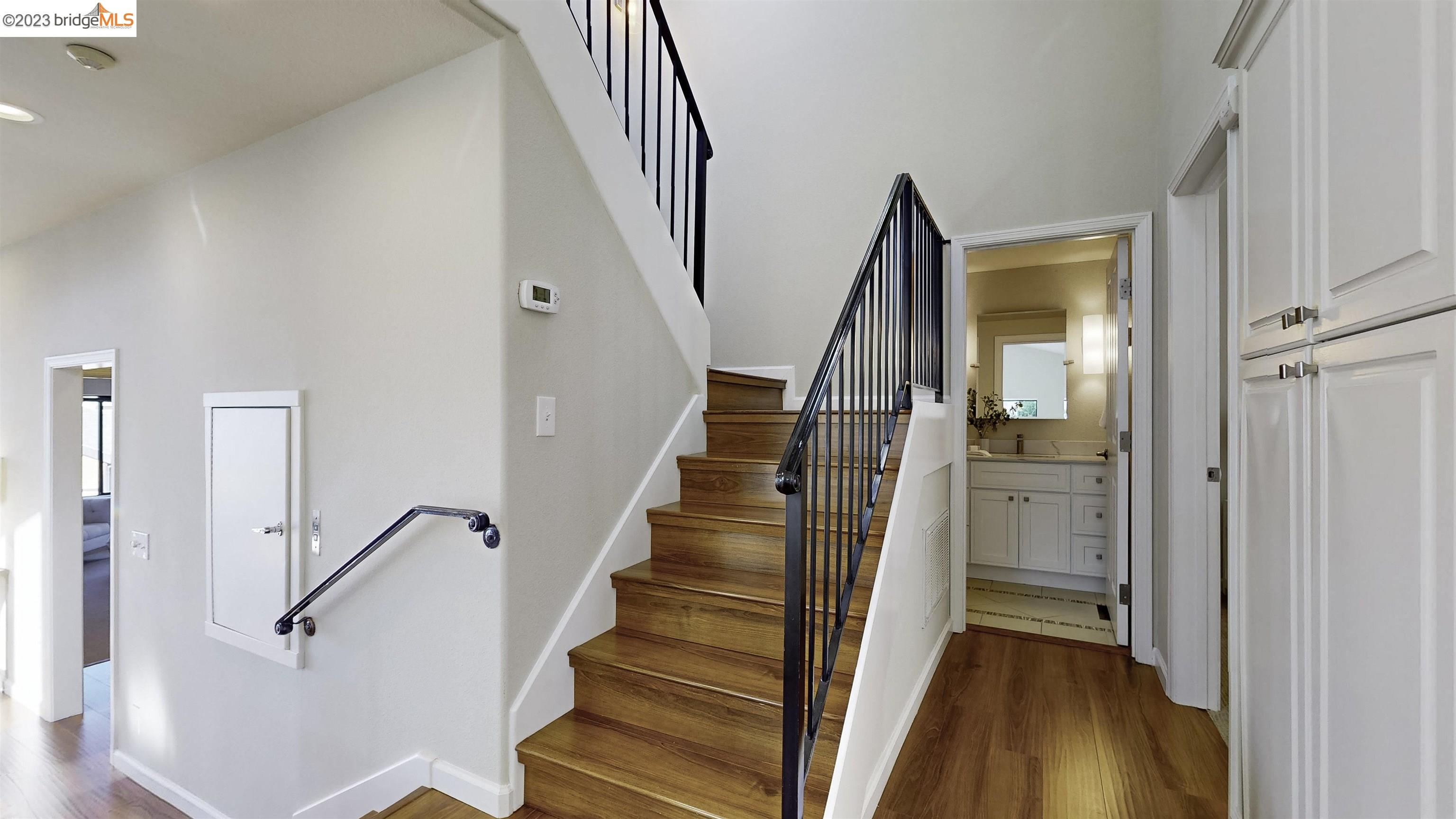 1877 Grand View Drive