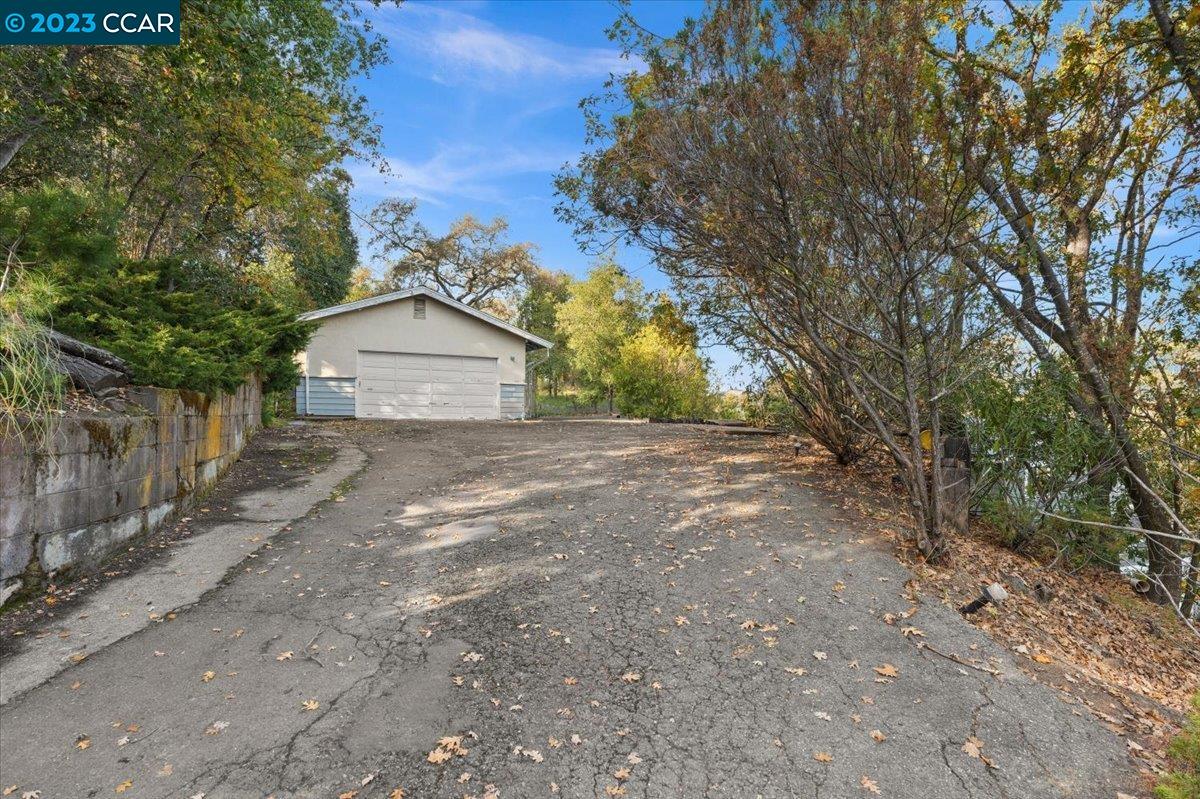 3339 Oak Court, Lafayette 94549