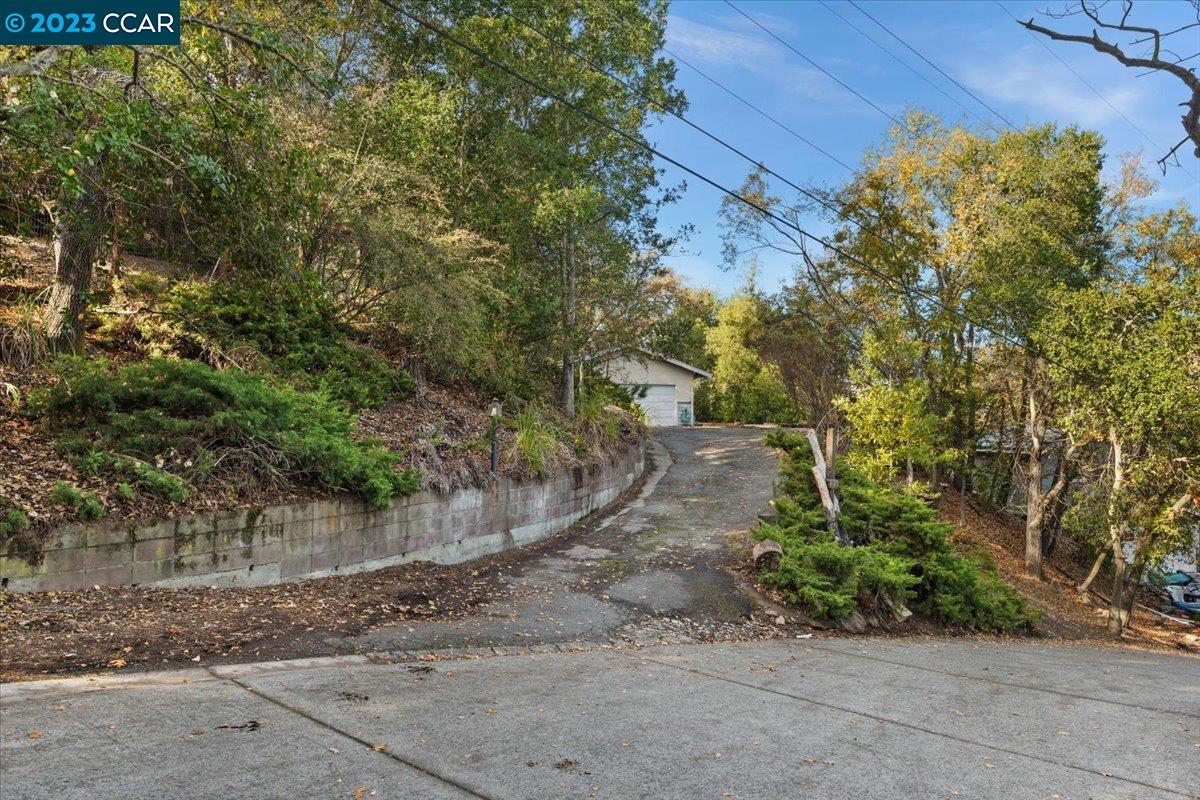 3339 Oak Court, Lafayette 94549