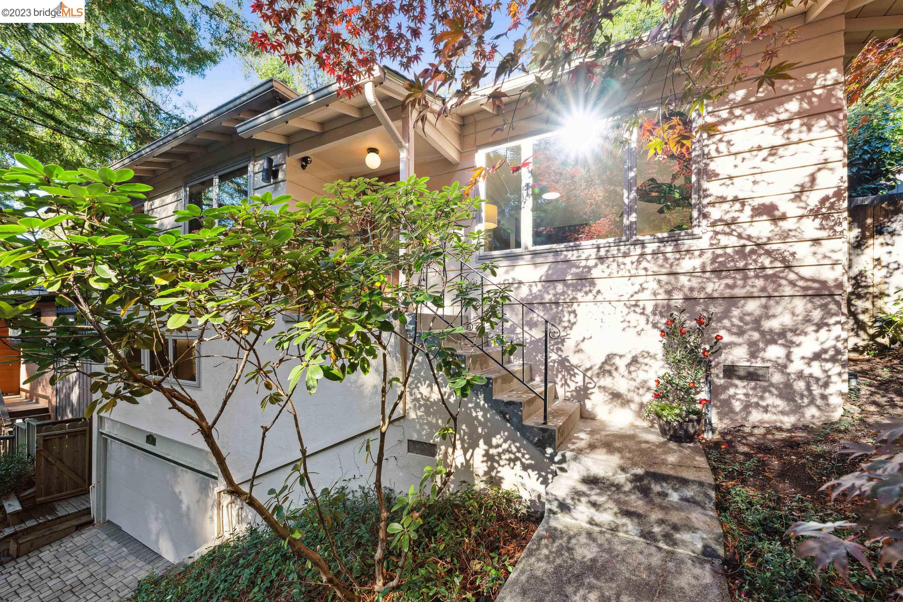 18 Eastwood Ct