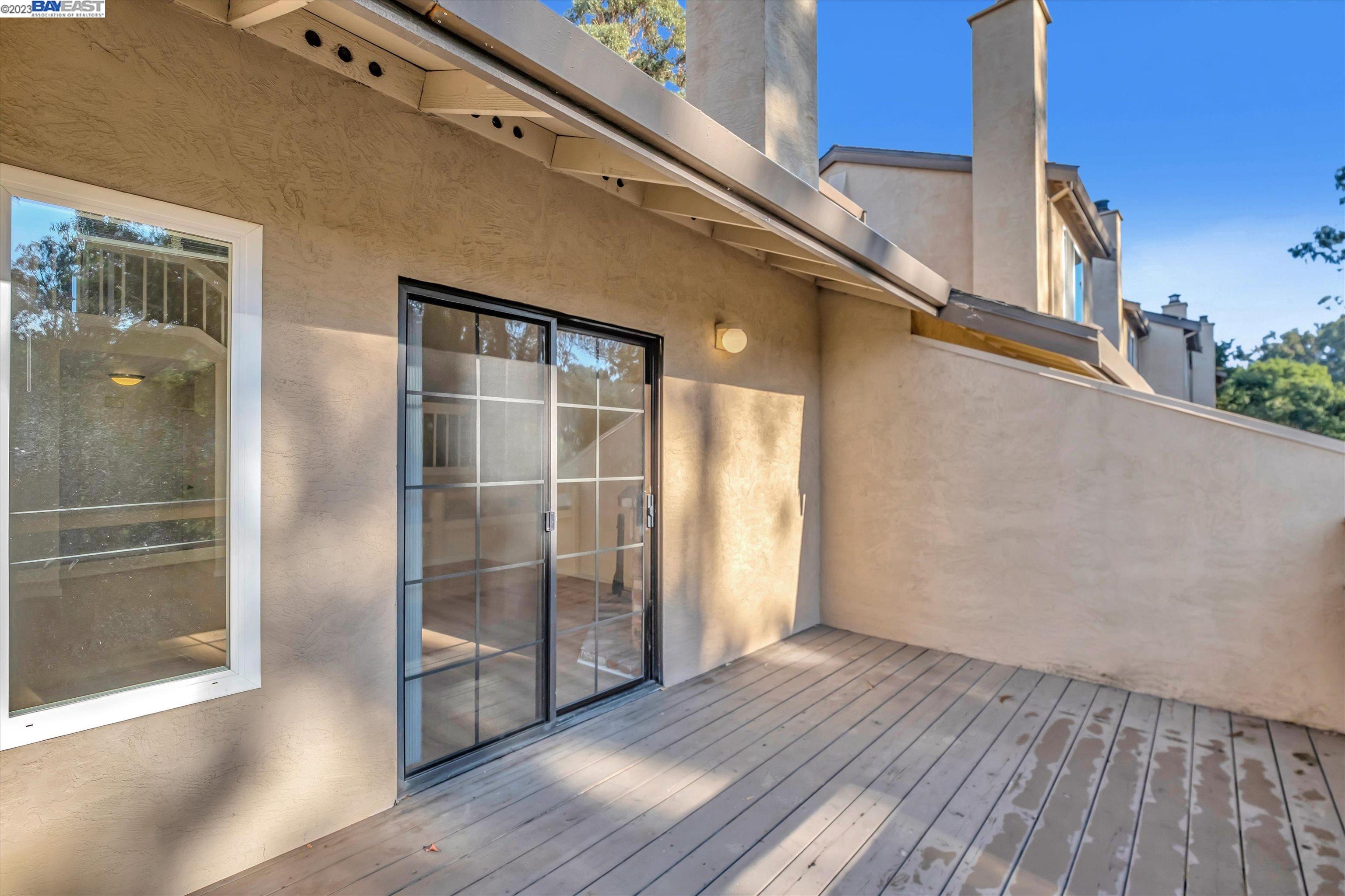 1887 Chantilly Ln, Hayward