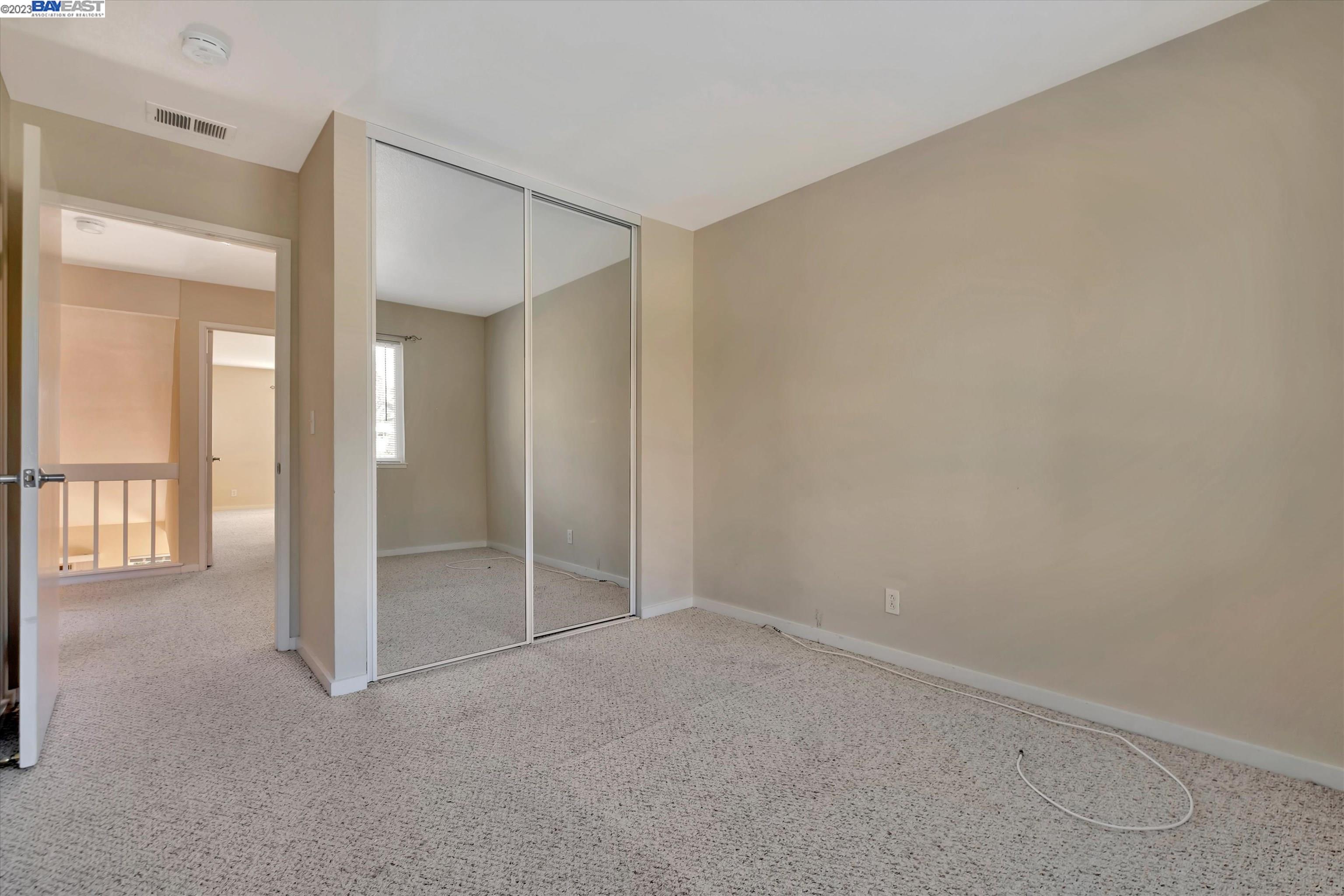 1887 Chantilly Ln, Hayward