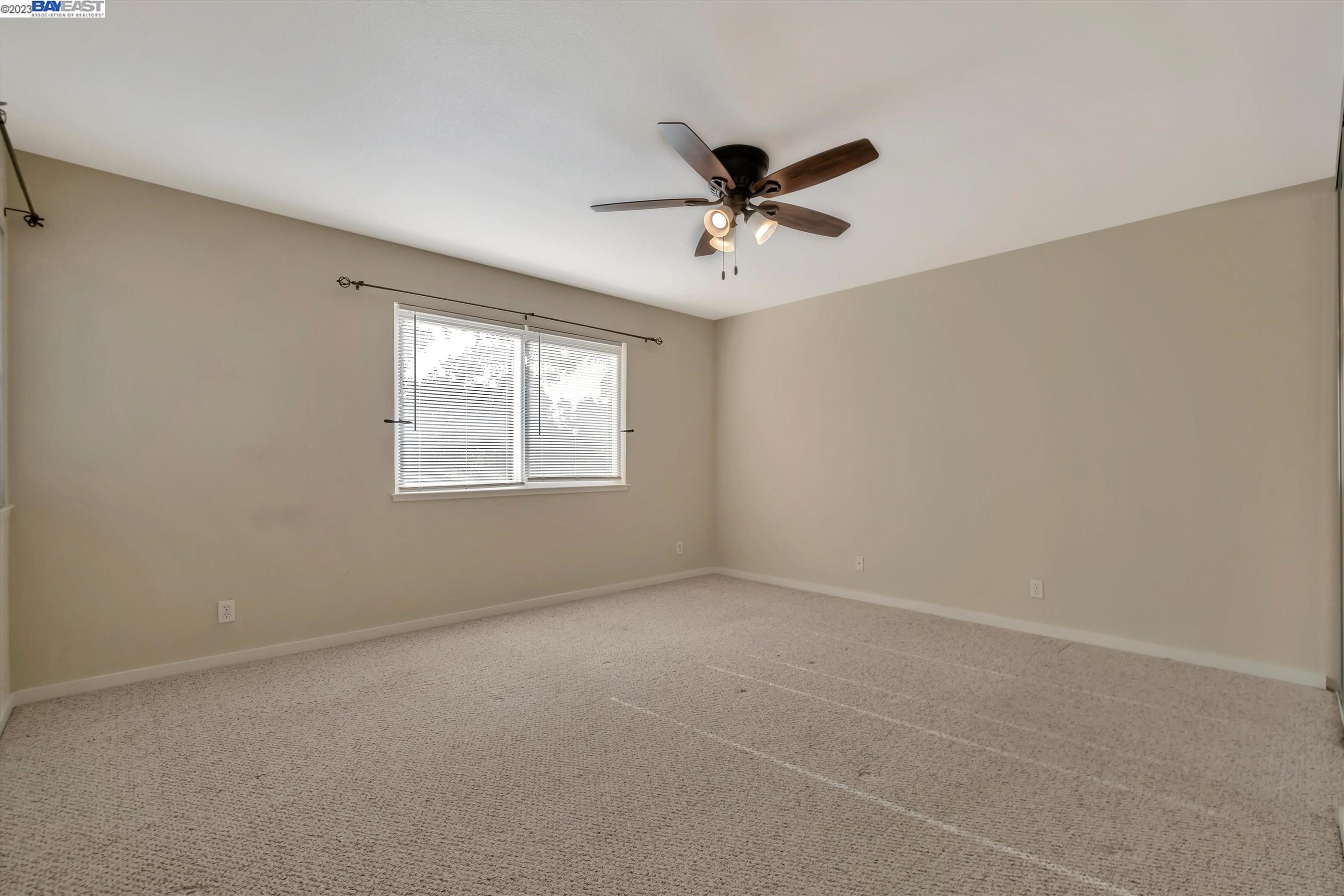 1887 Chantilly Ln, Hayward