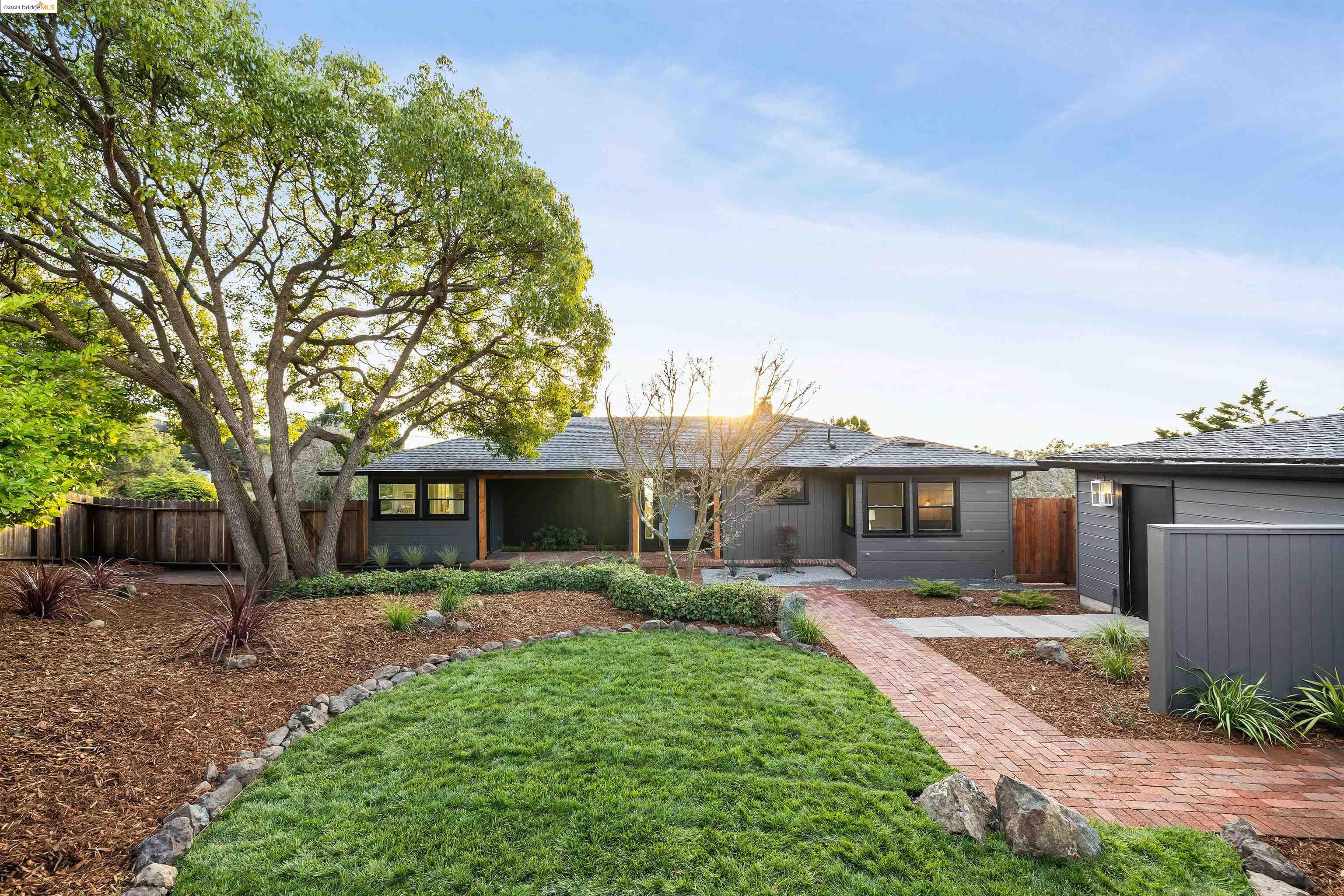 1433 Devonshire Drive