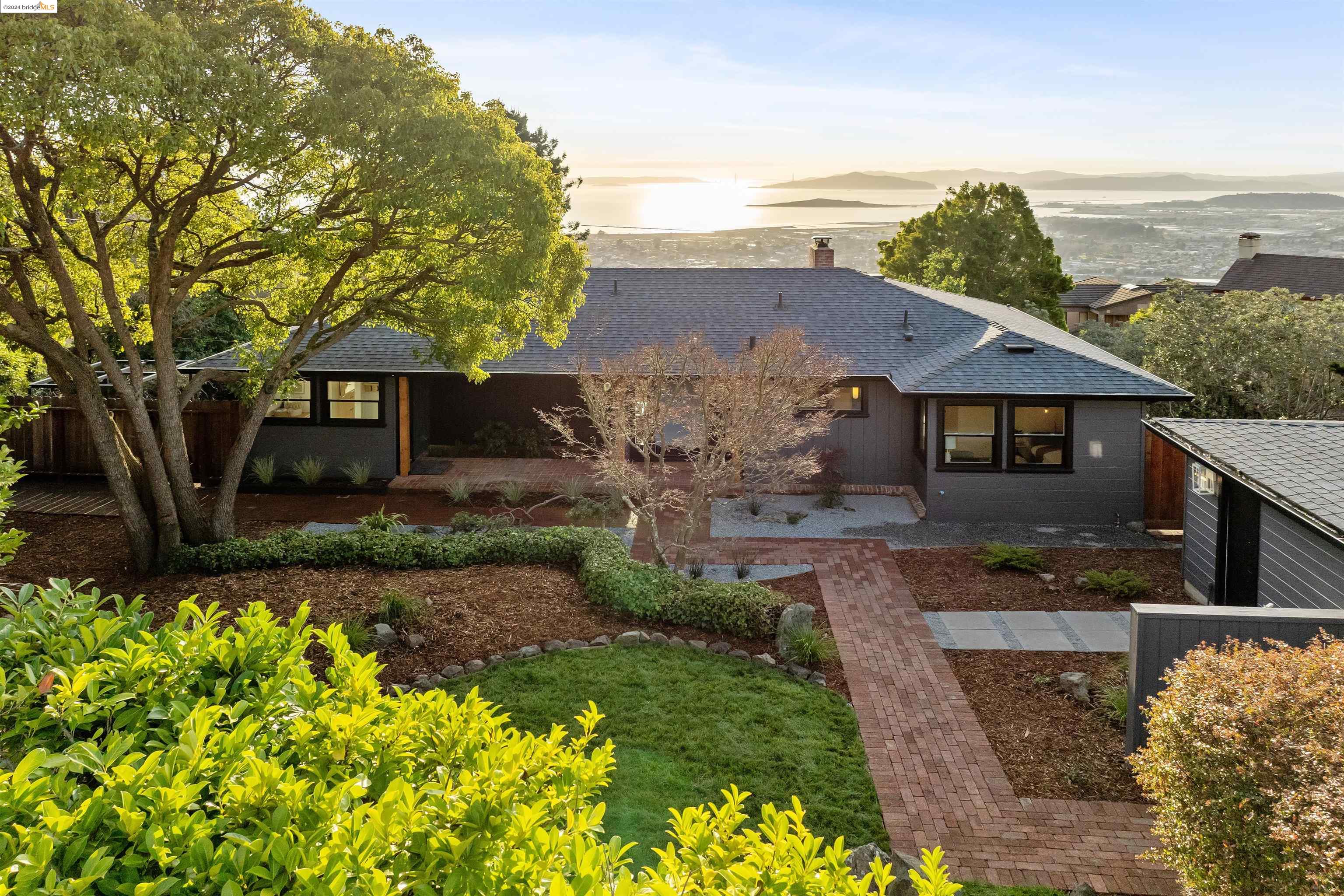 1433 Devonshire Drive