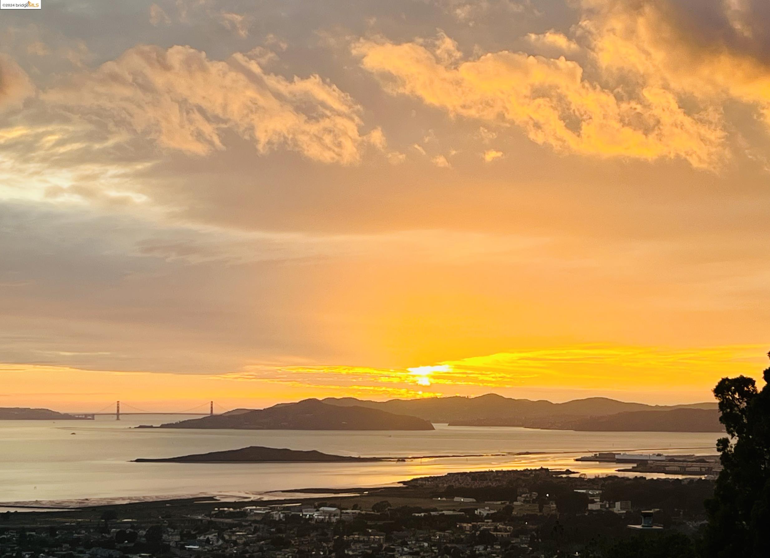 1433 Devonshire Drive