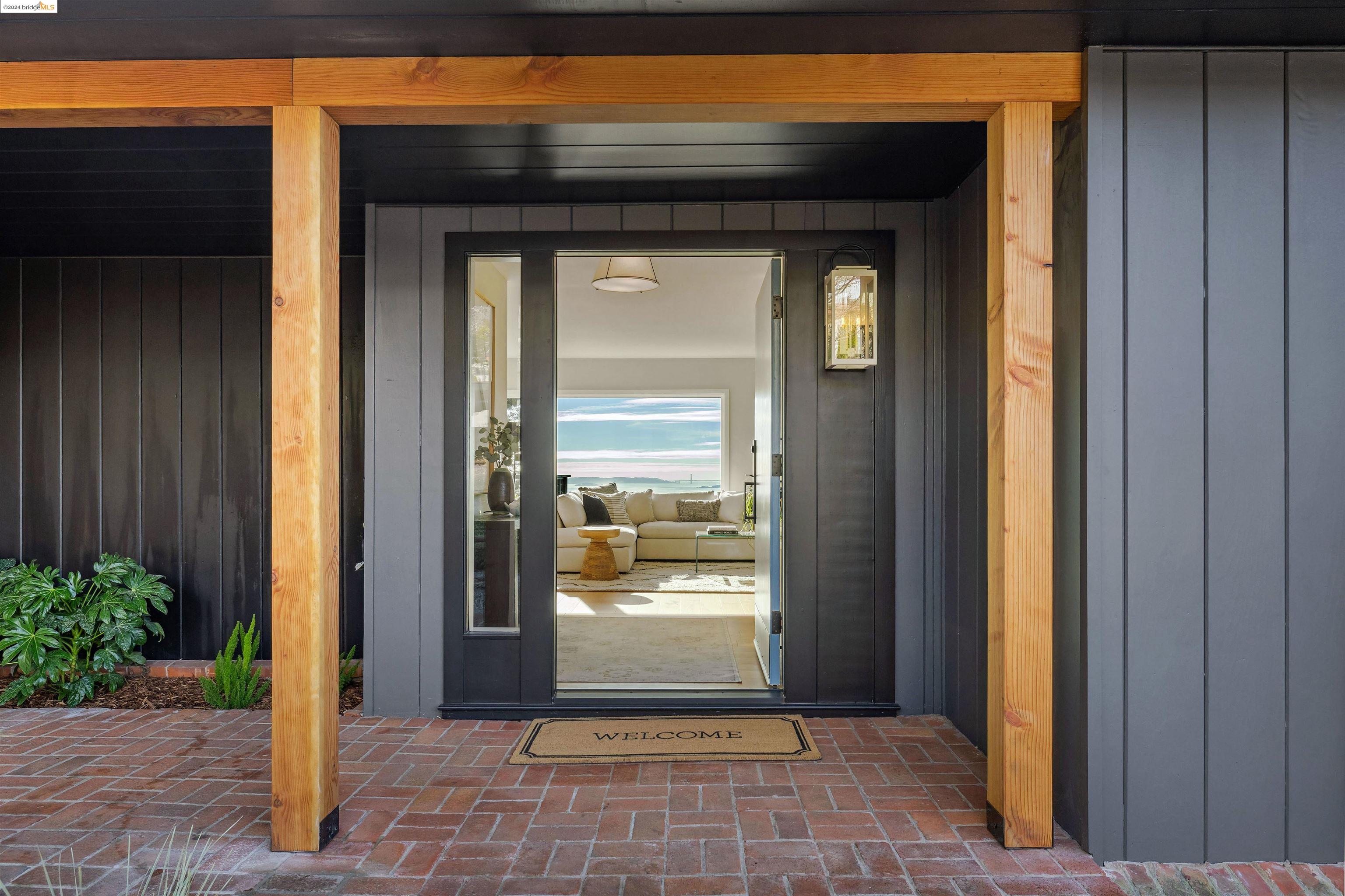 1433 Devonshire Drive