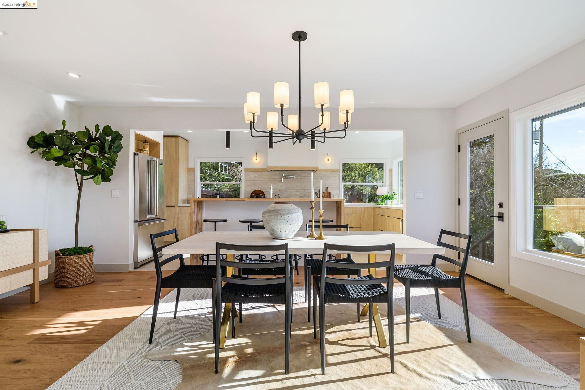 1433 Devonshire Drive