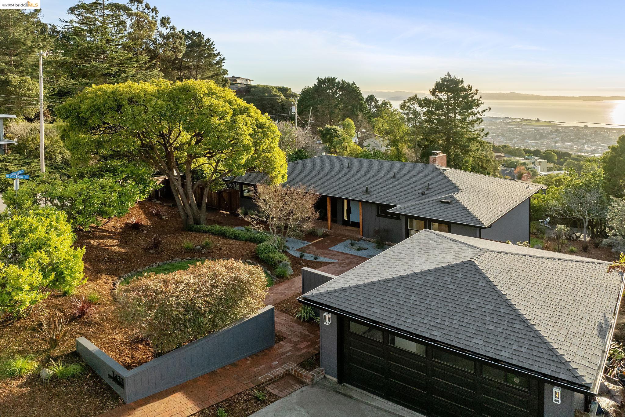 1433 Devonshire Drive