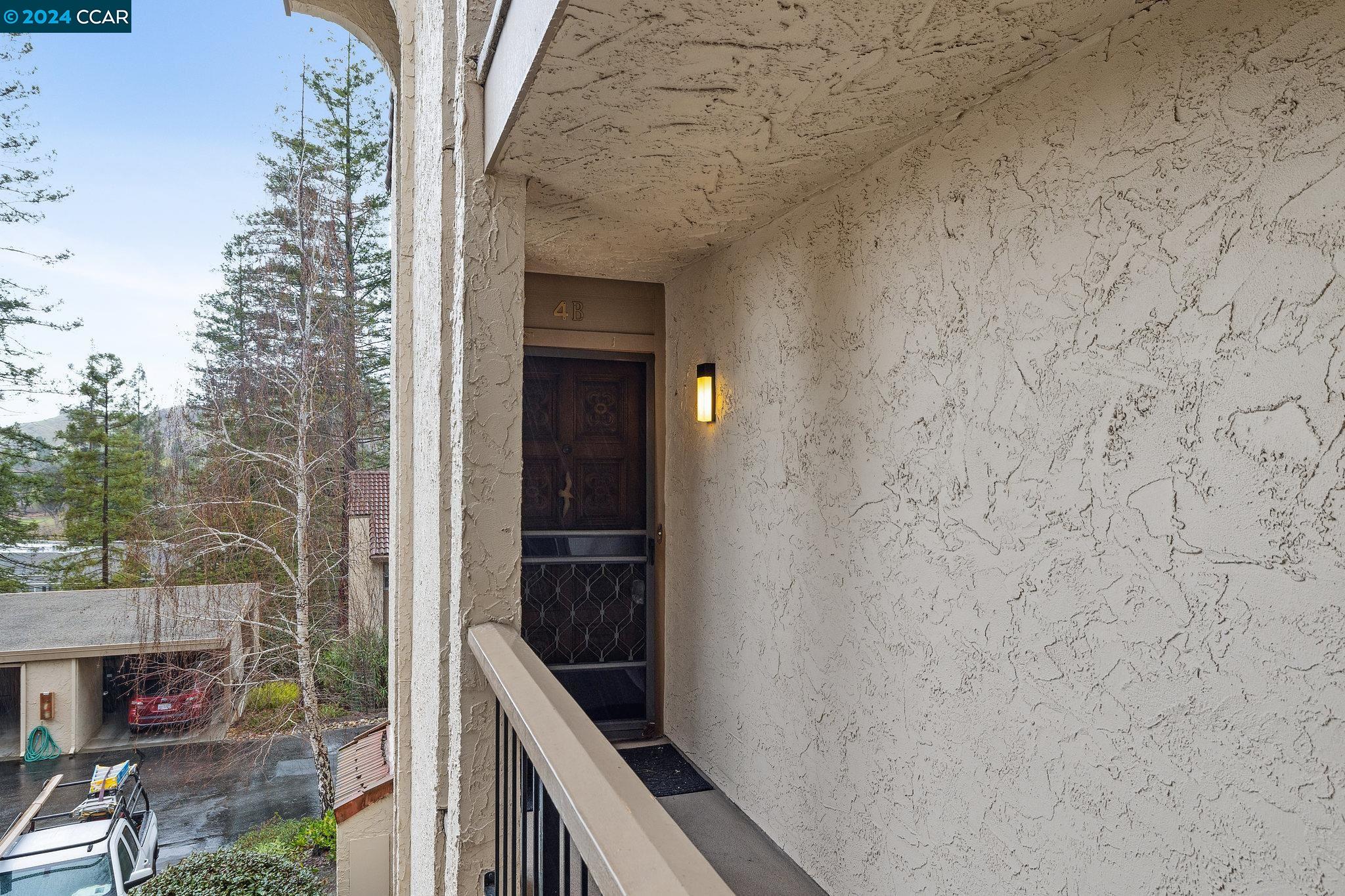 1129 Avenida Sevilla Unit: 4B