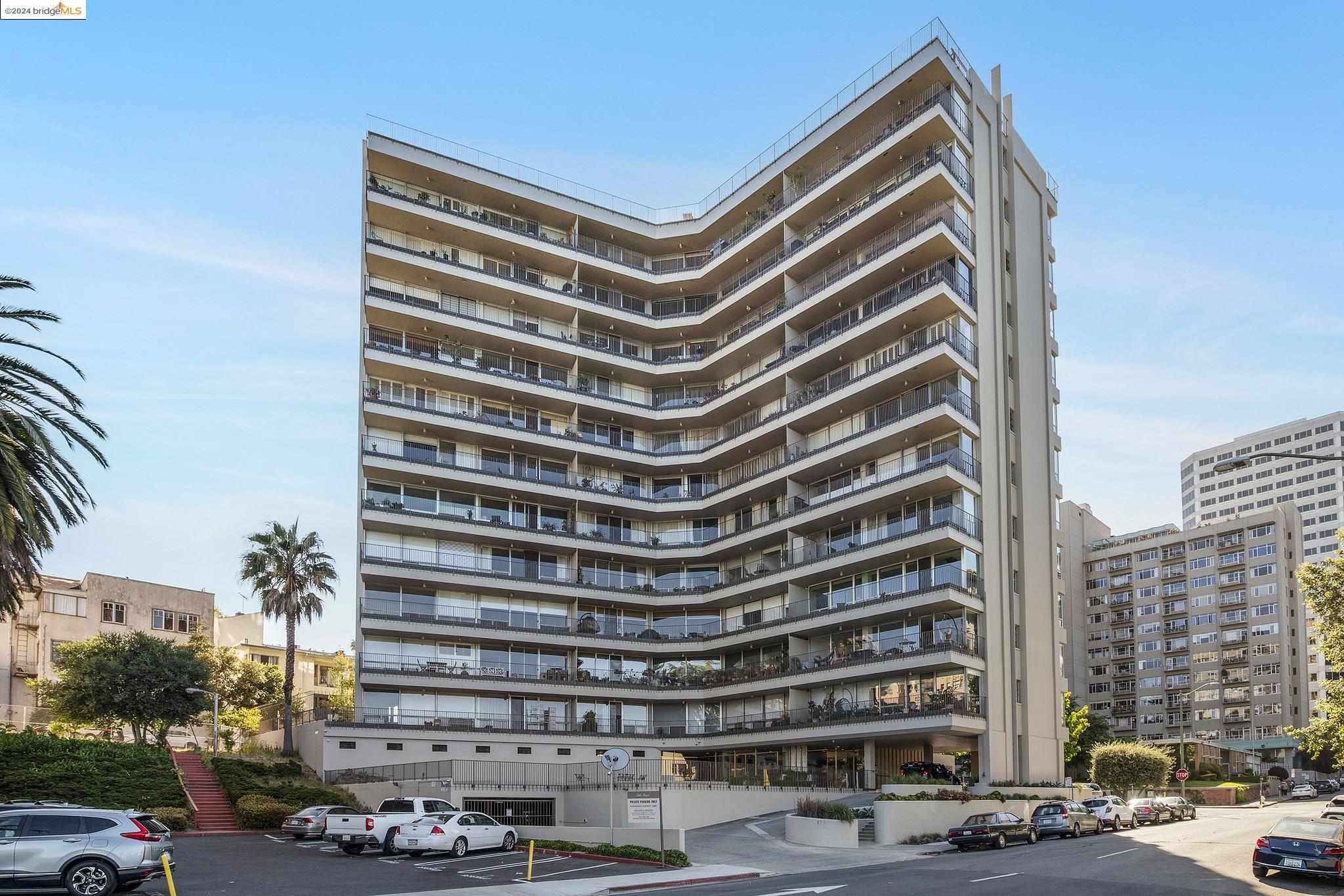 177 19Th St Unit: 2B