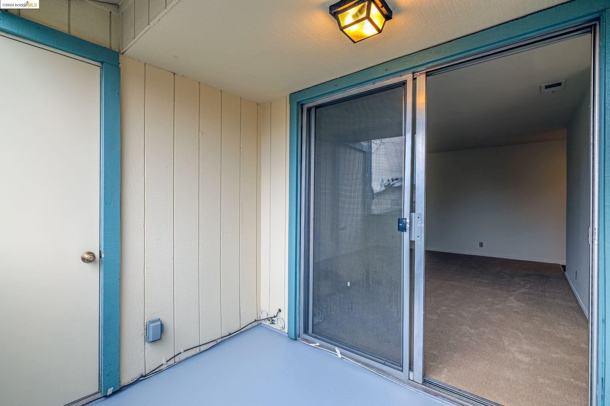 2575 San Leandro Blvd