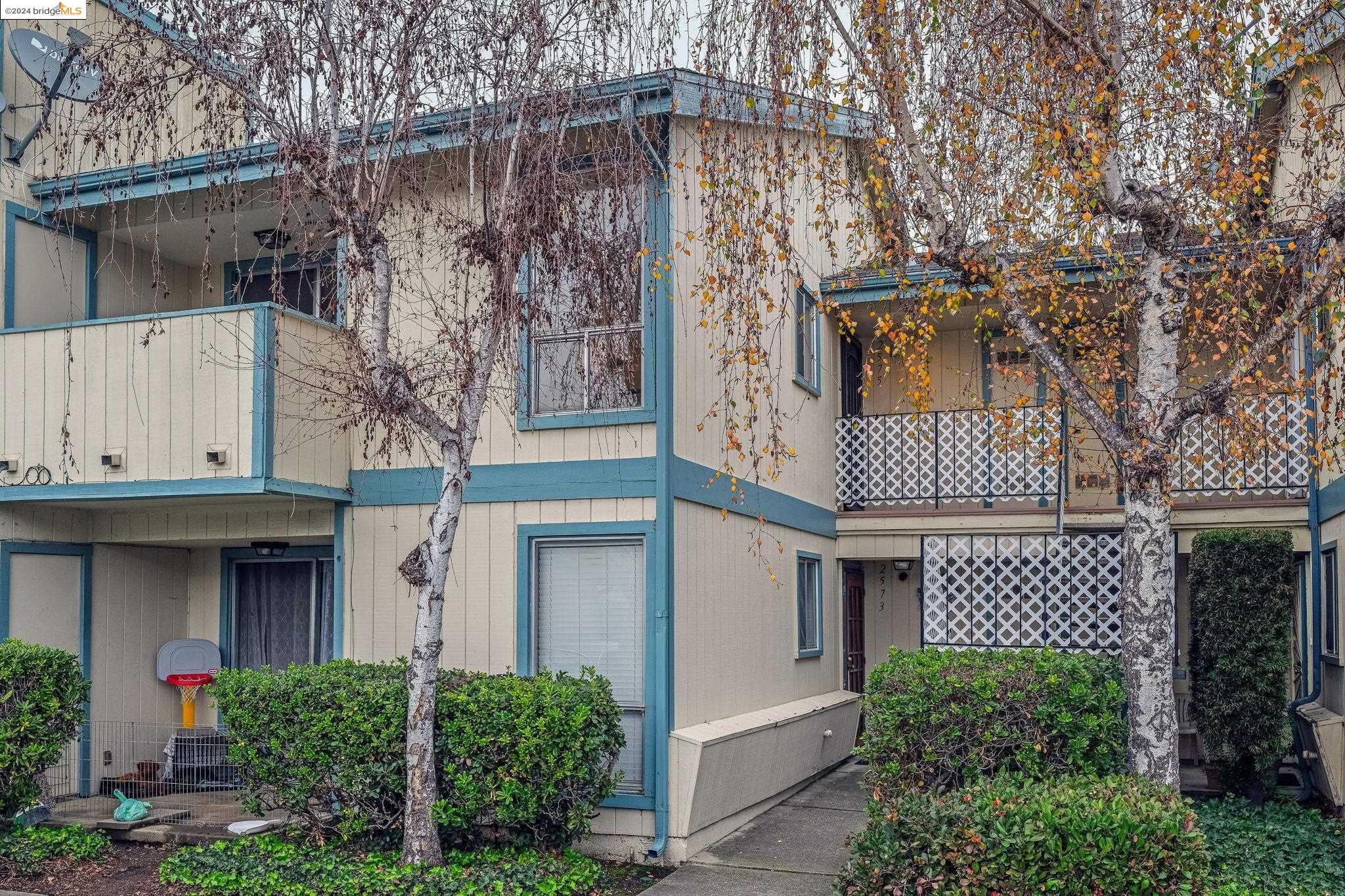 2575 San Leandro Blvd