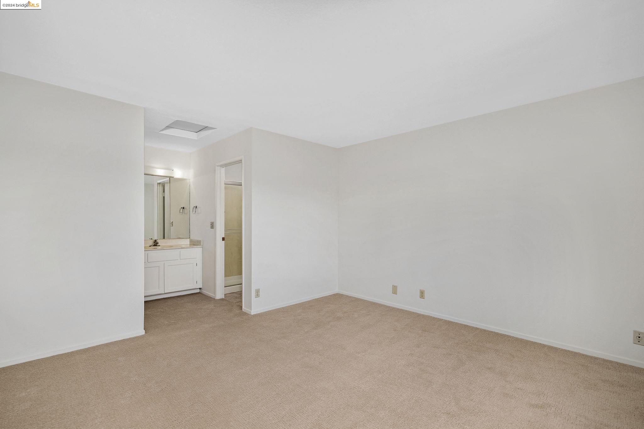 2575 San Leandro Blvd