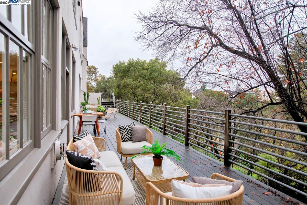 3239 Kempton Ave # 13