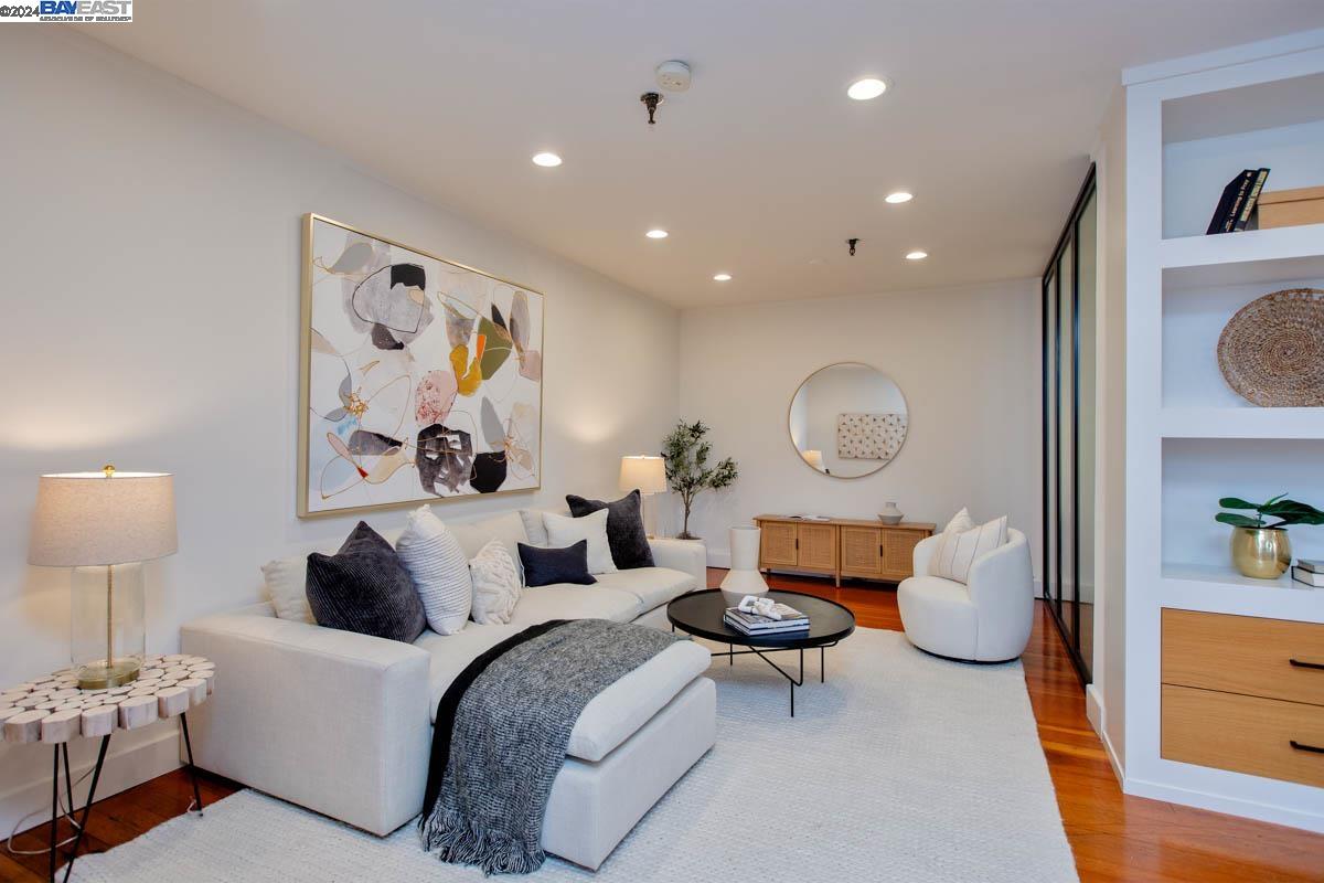 3239 Kempton Ave # 13