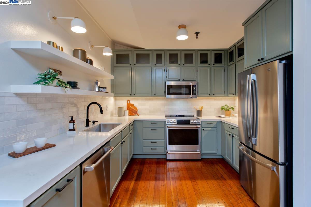 3239 Kempton Ave # 13