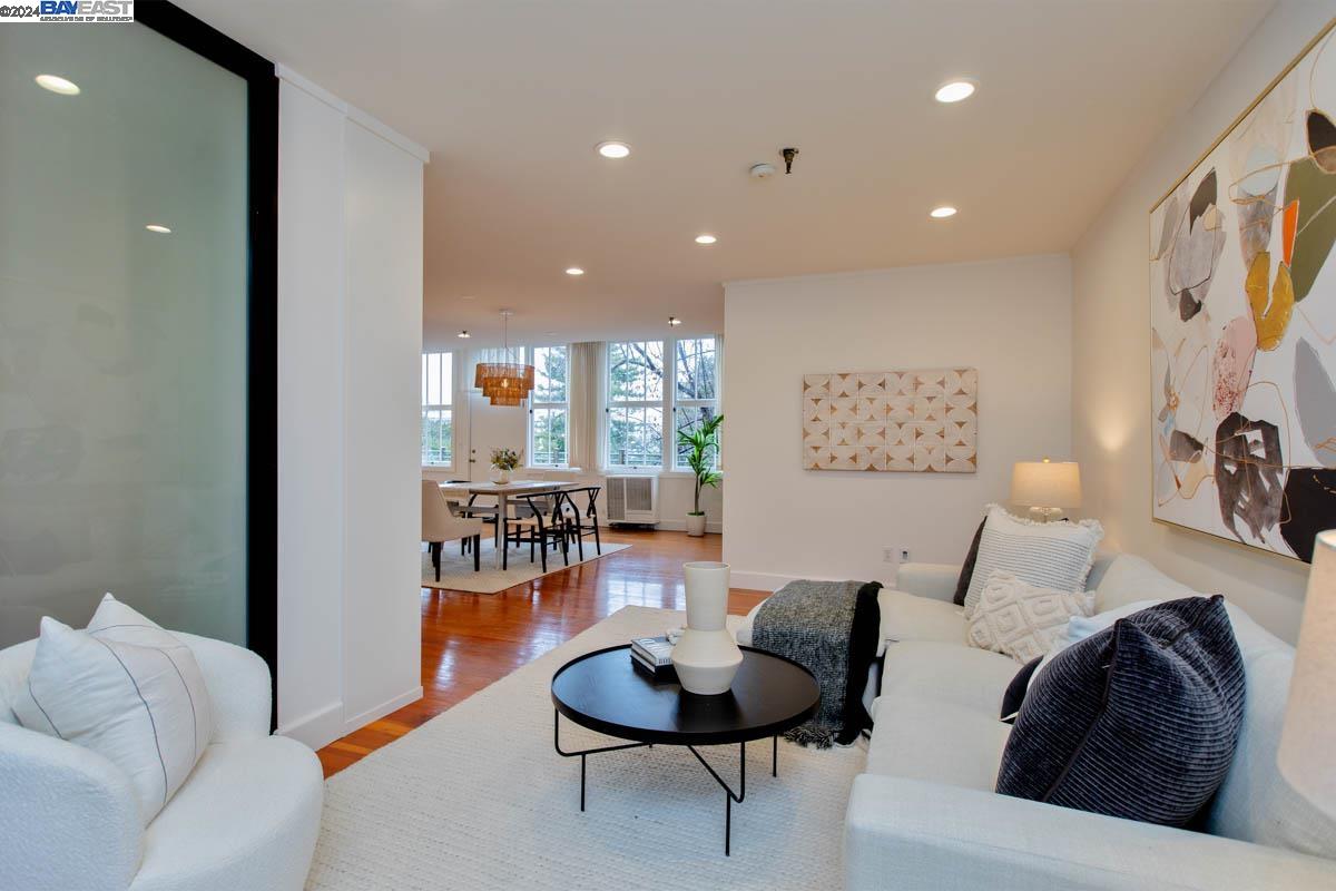 3239 Kempton Ave # 13