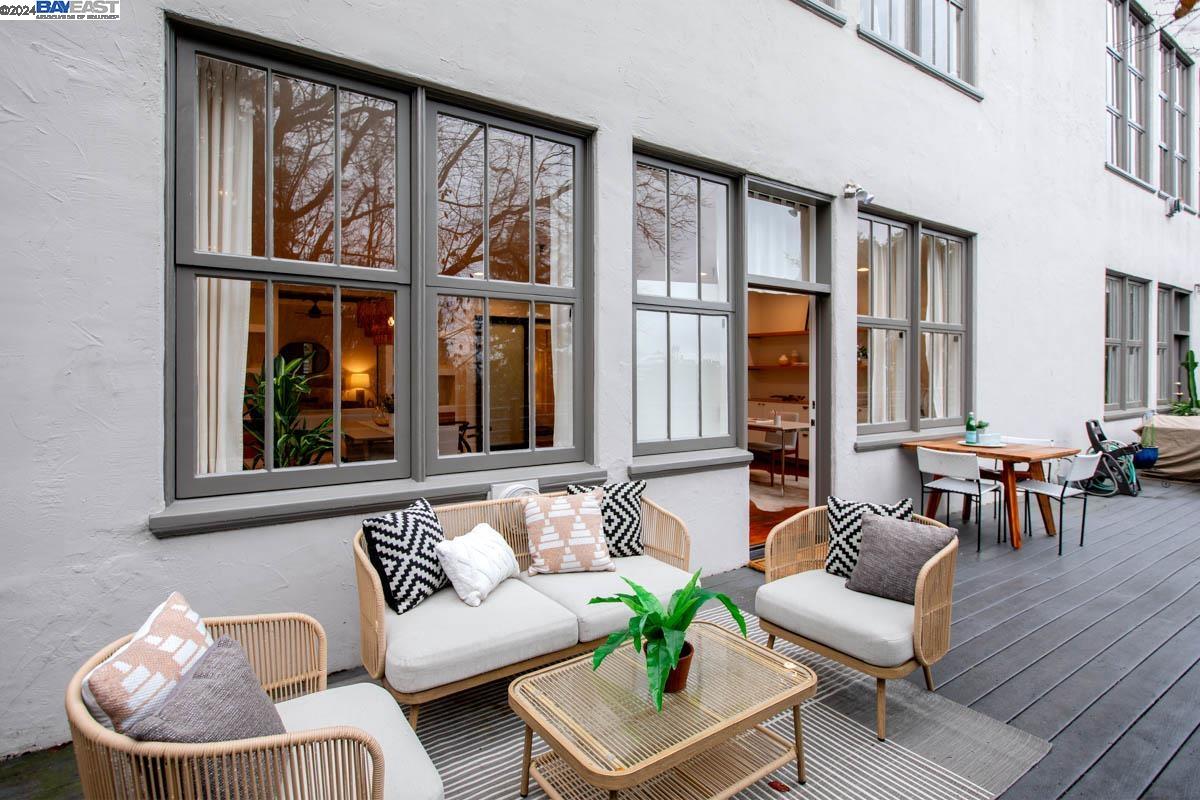 3239 Kempton Ave # 13