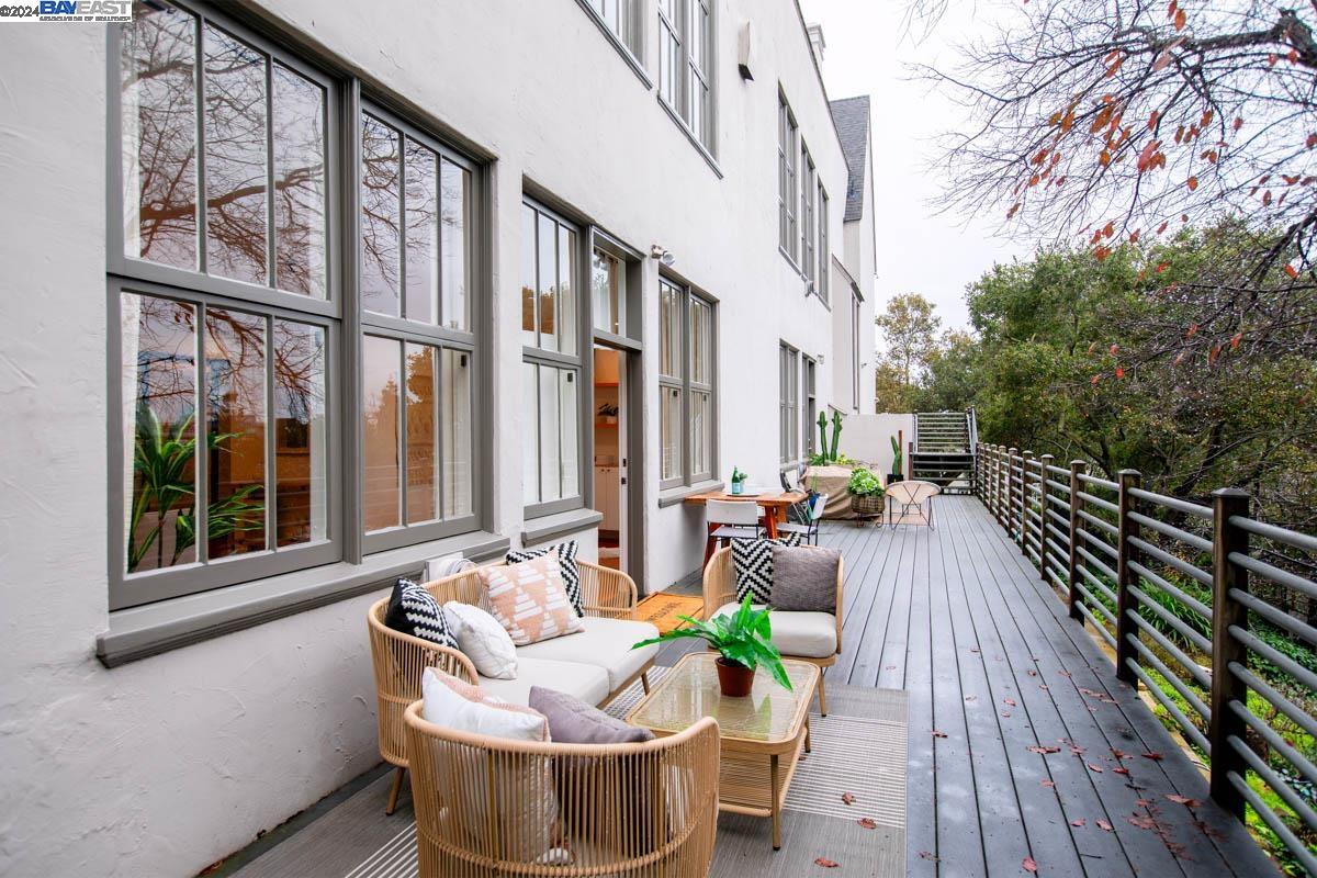 3239 Kempton Ave # 13