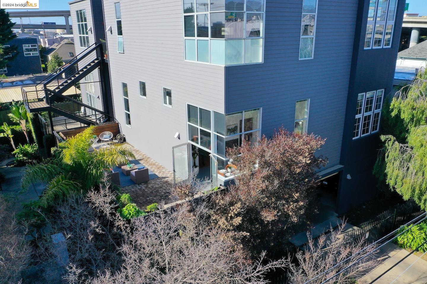3405 Helen St # 8