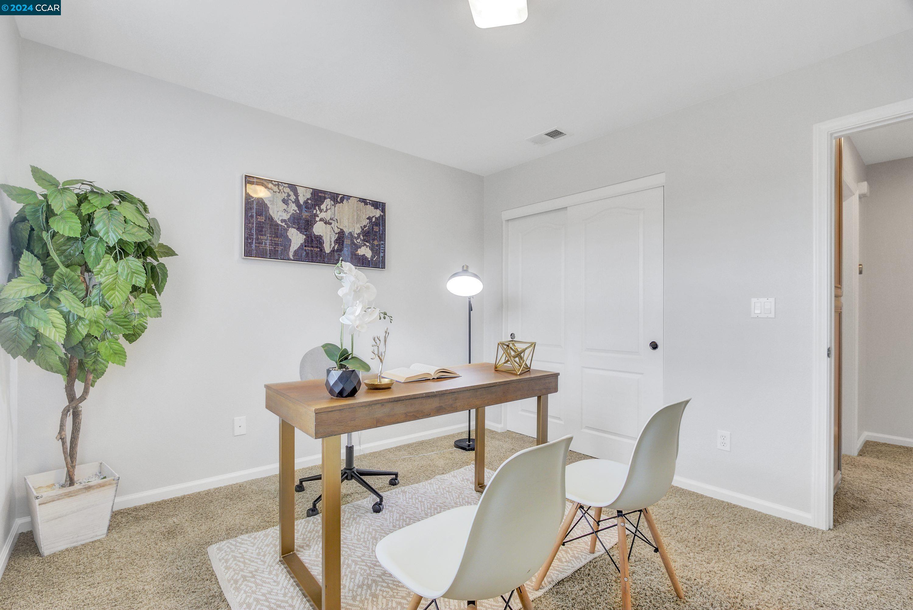 1041 Cedarwood Loop