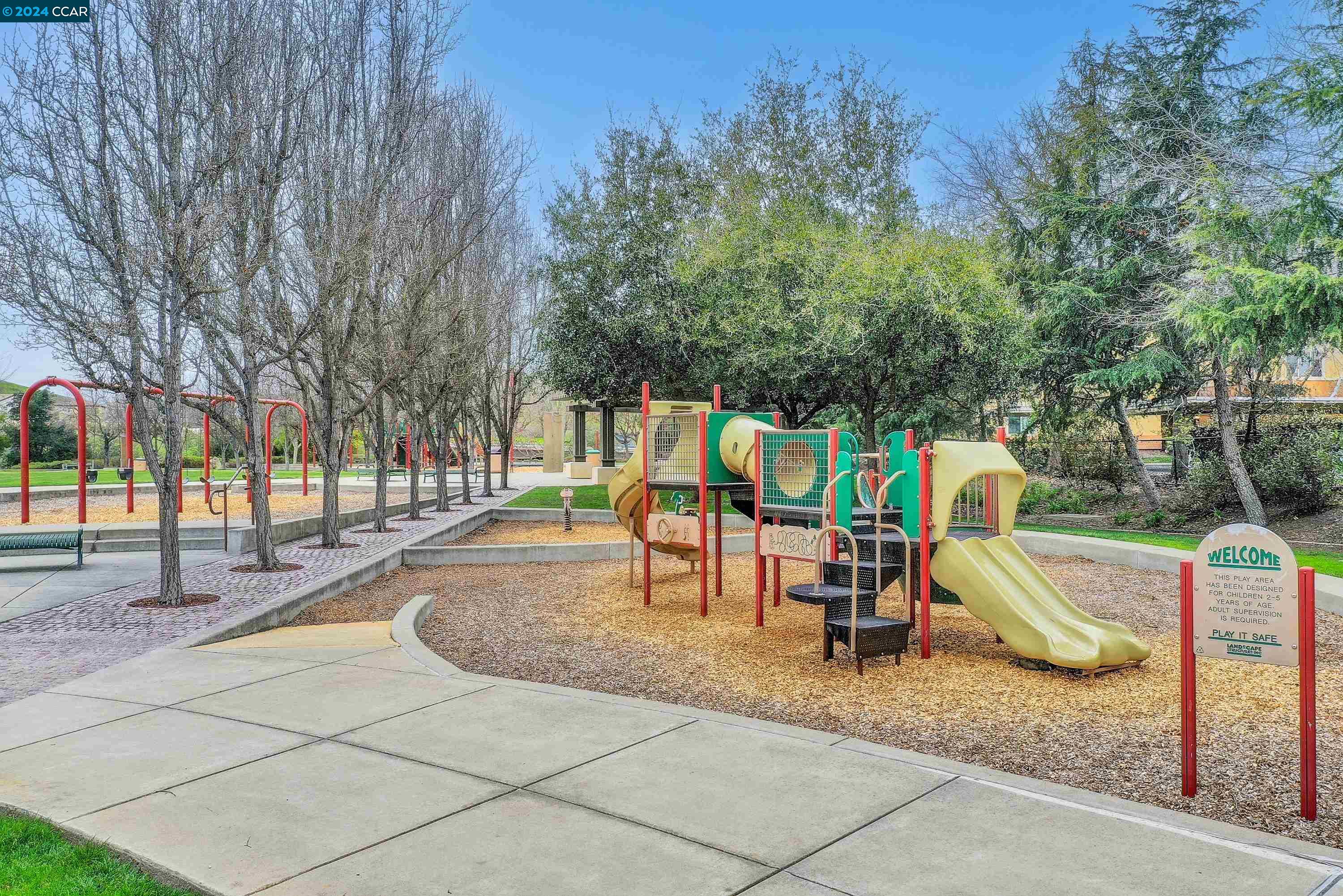 1041 Cedarwood Loop