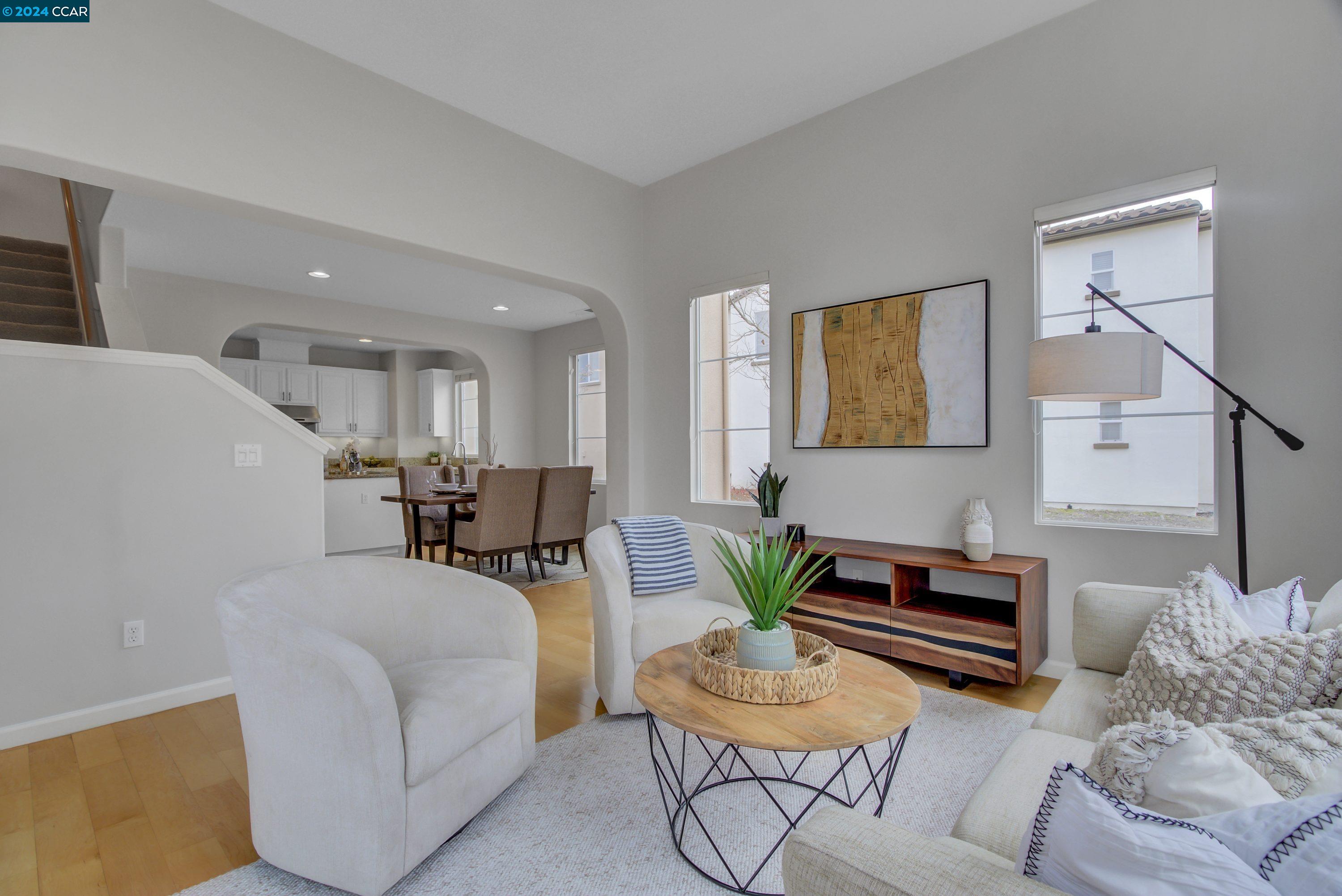 1041 Cedarwood Loop