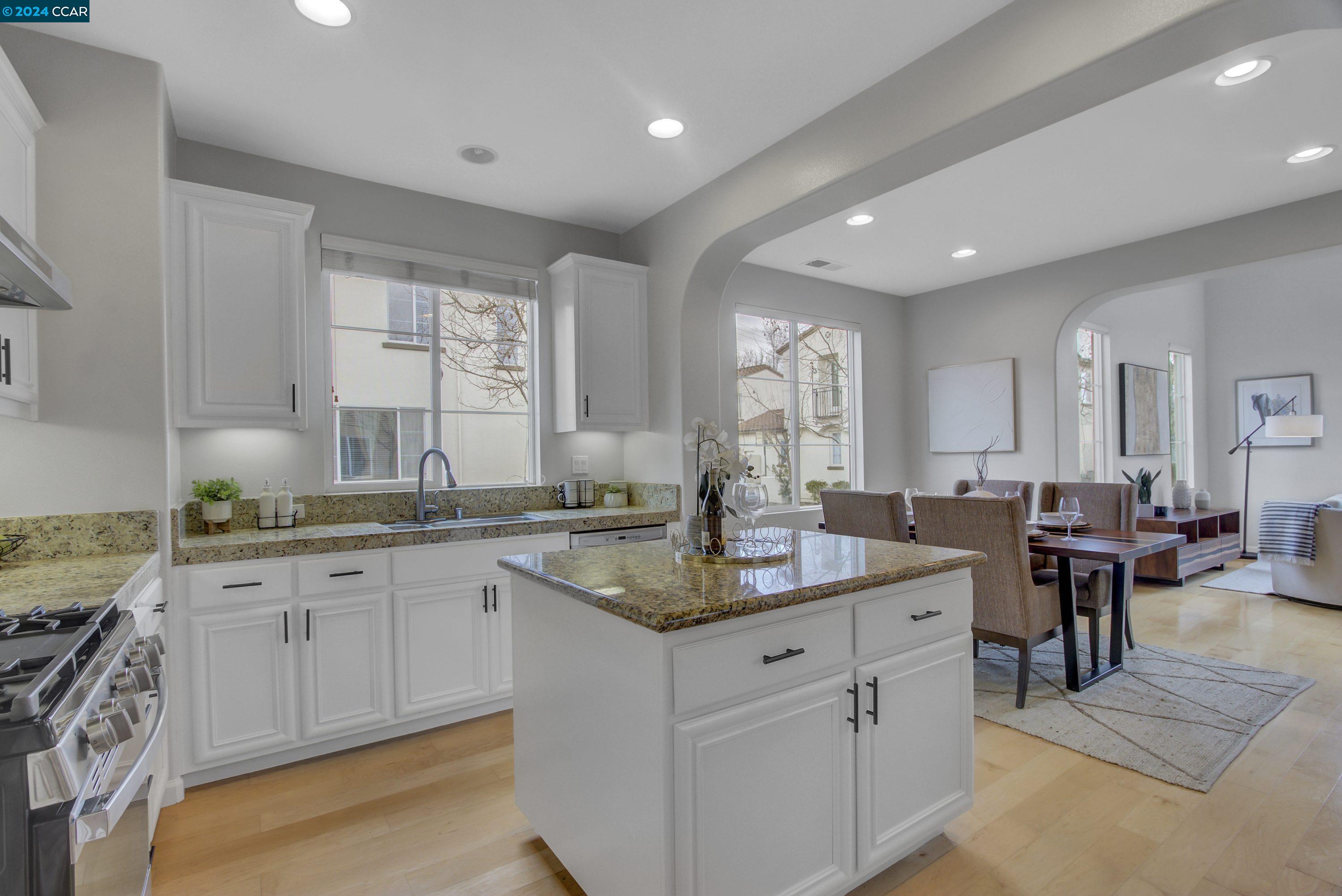 1041 Cedarwood Loop